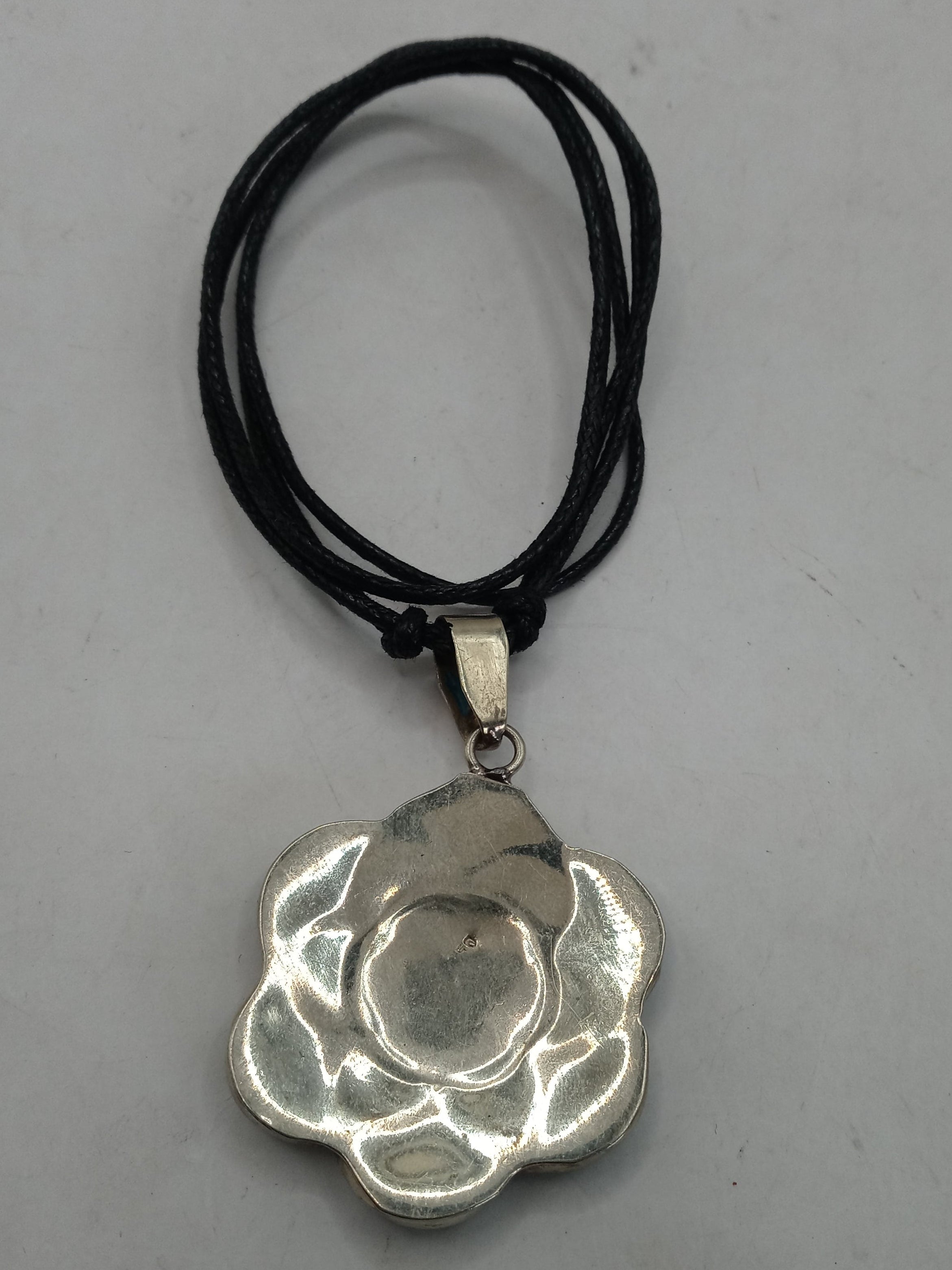 Peruvian Alpaca Natural Stone Pachamama Flower Necklace