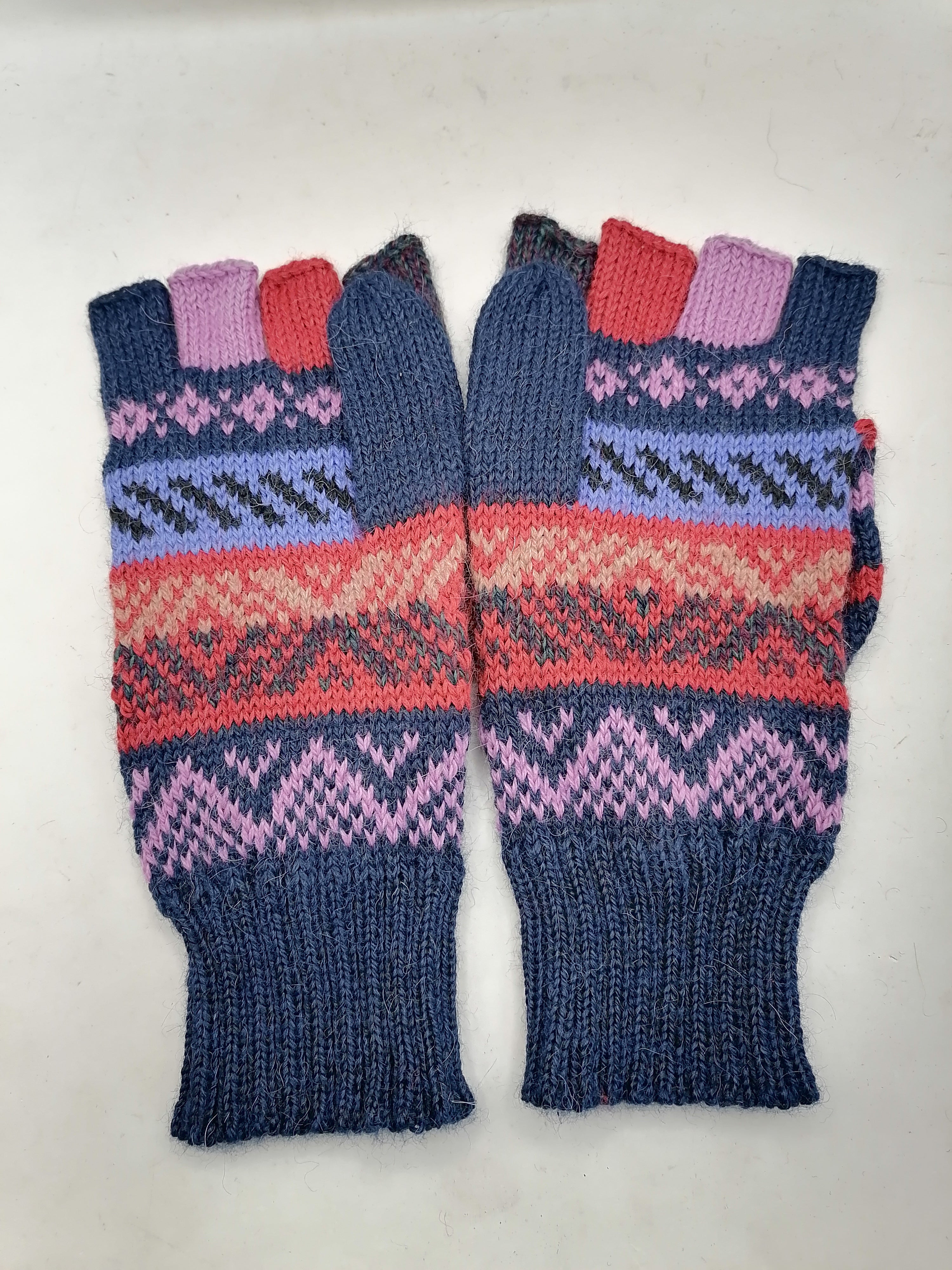 Unisex Knitted Wool Gloves for Warm Winter, Peruvian Handicrafts from Cusco
