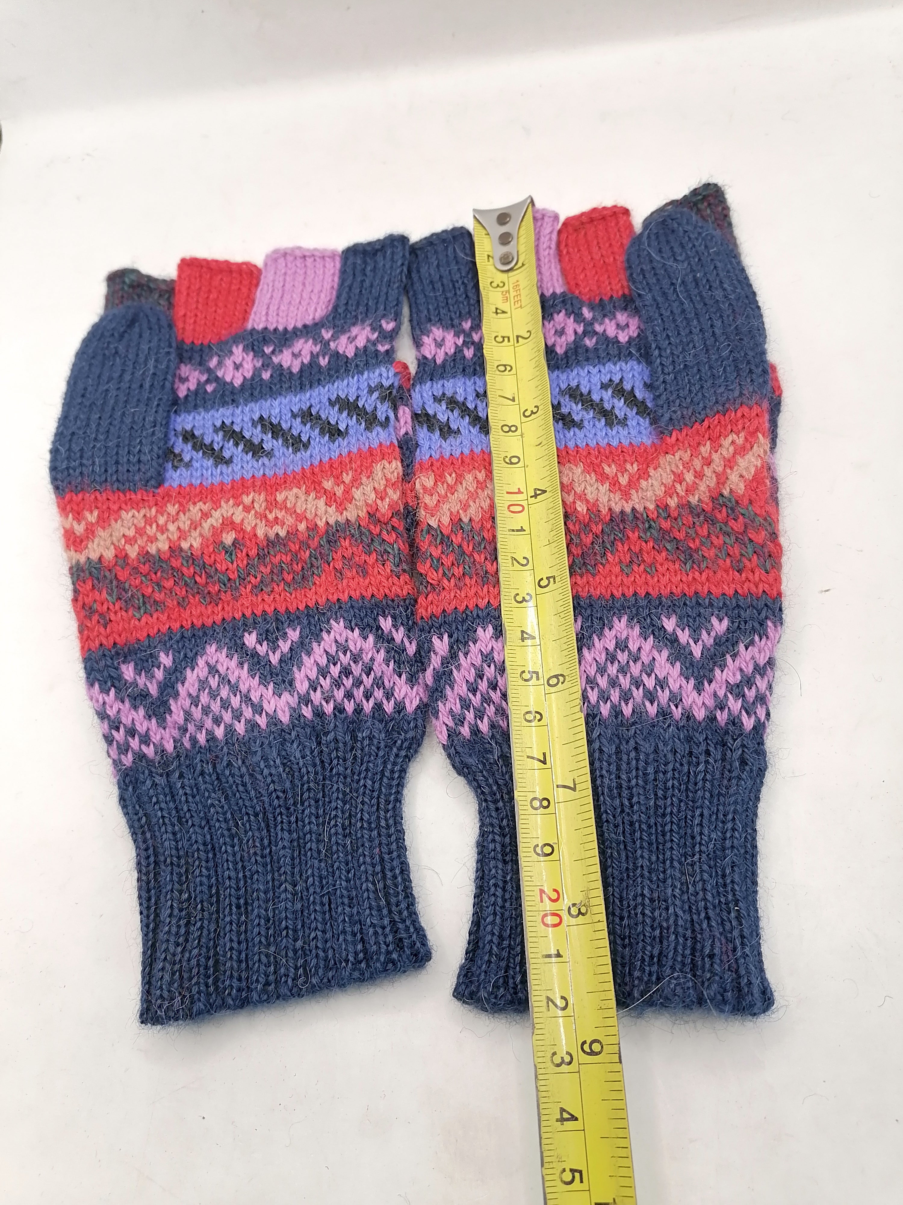 Unisex Knitted Wool Gloves for Warm Winter, Peruvian Handicrafts from Cusco