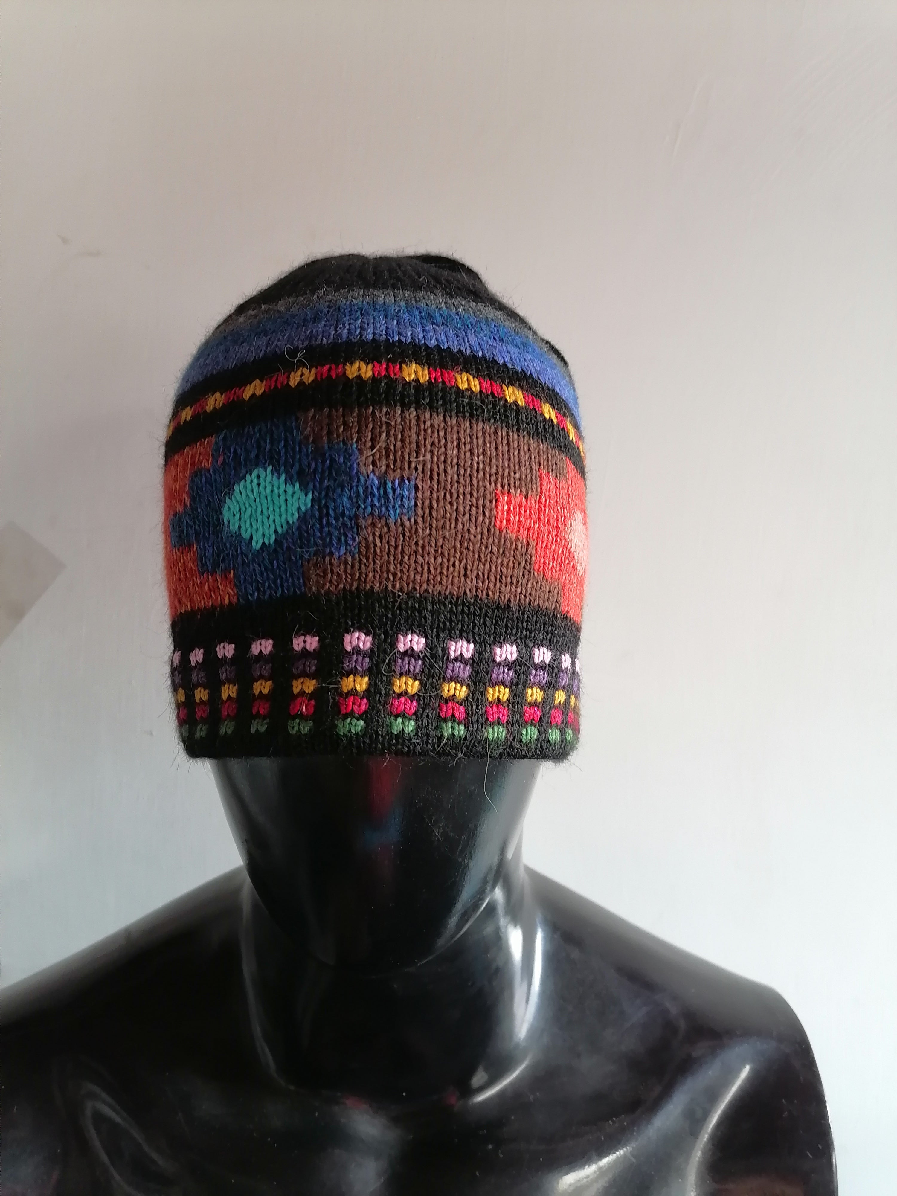 Unisex Handmade Wool Chullo with Inca Chakana Design