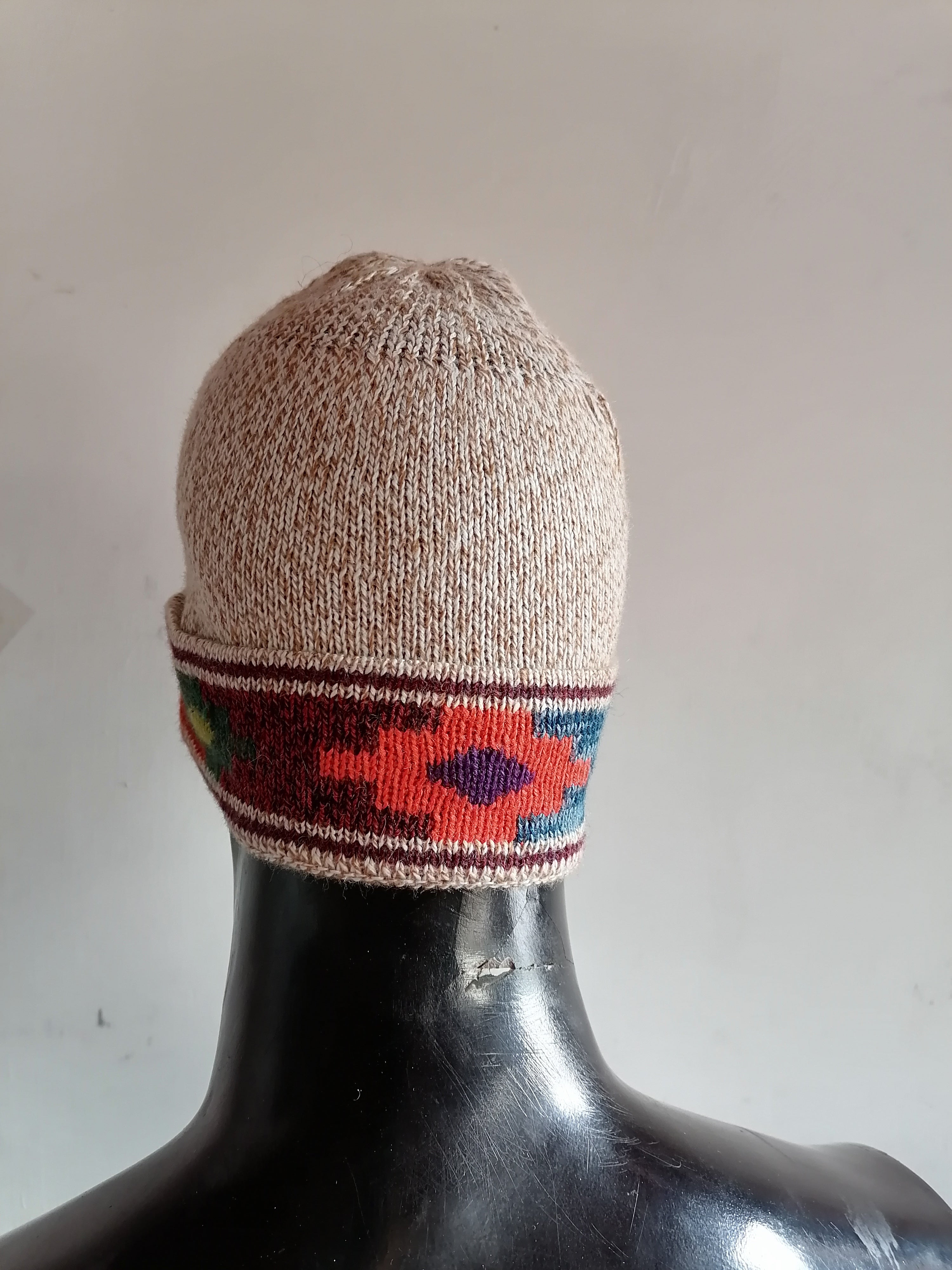 Unisex Knitted Wool Chullo for Warm Winter in Cusco