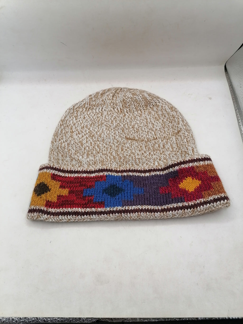 Unisex Knitted Wool Chullo for Warm Winter in Cusco