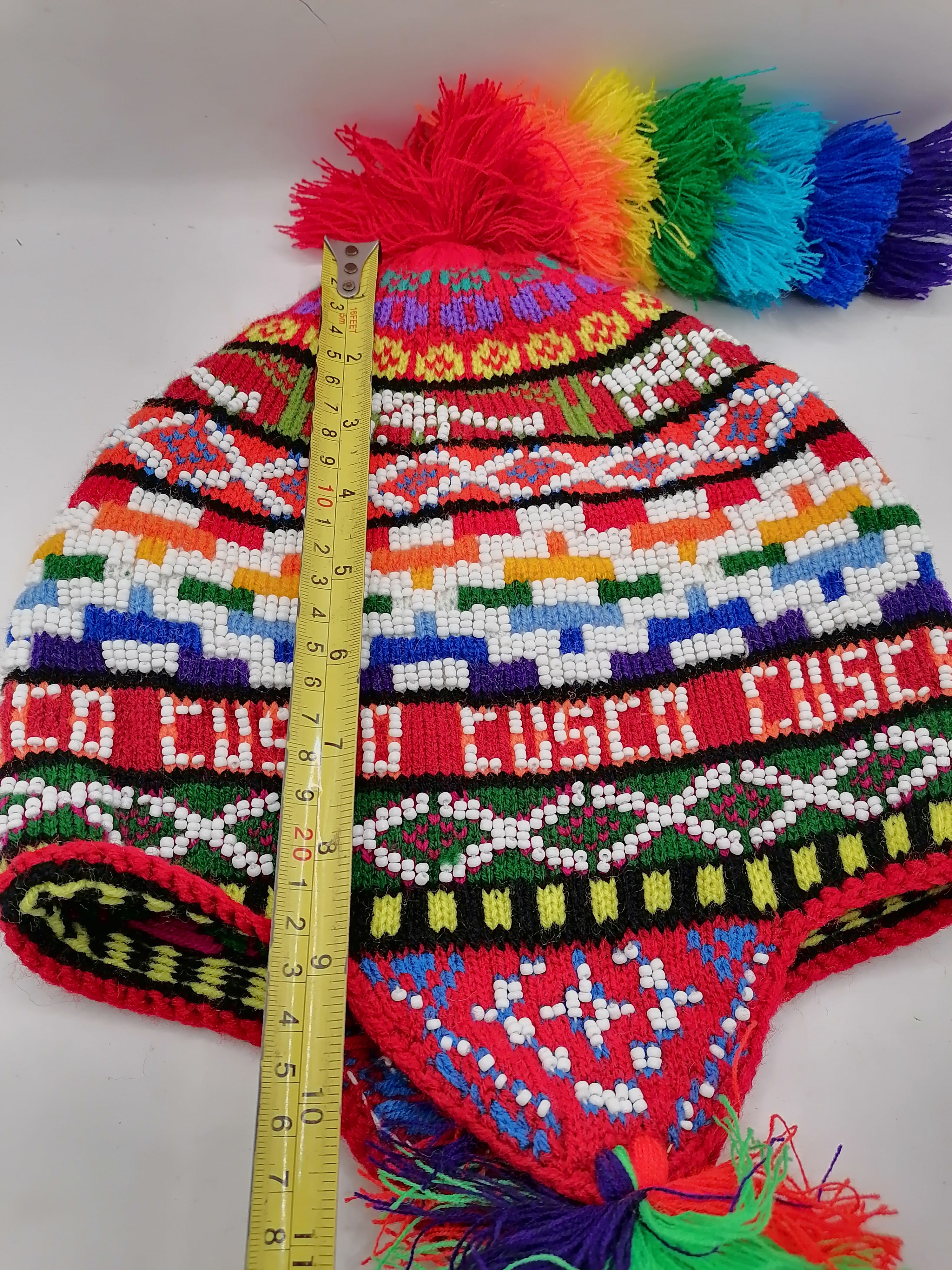 Unisex Knitted Wool Chullo for Warm Winter, Peruvian Handicrafts from Cusco