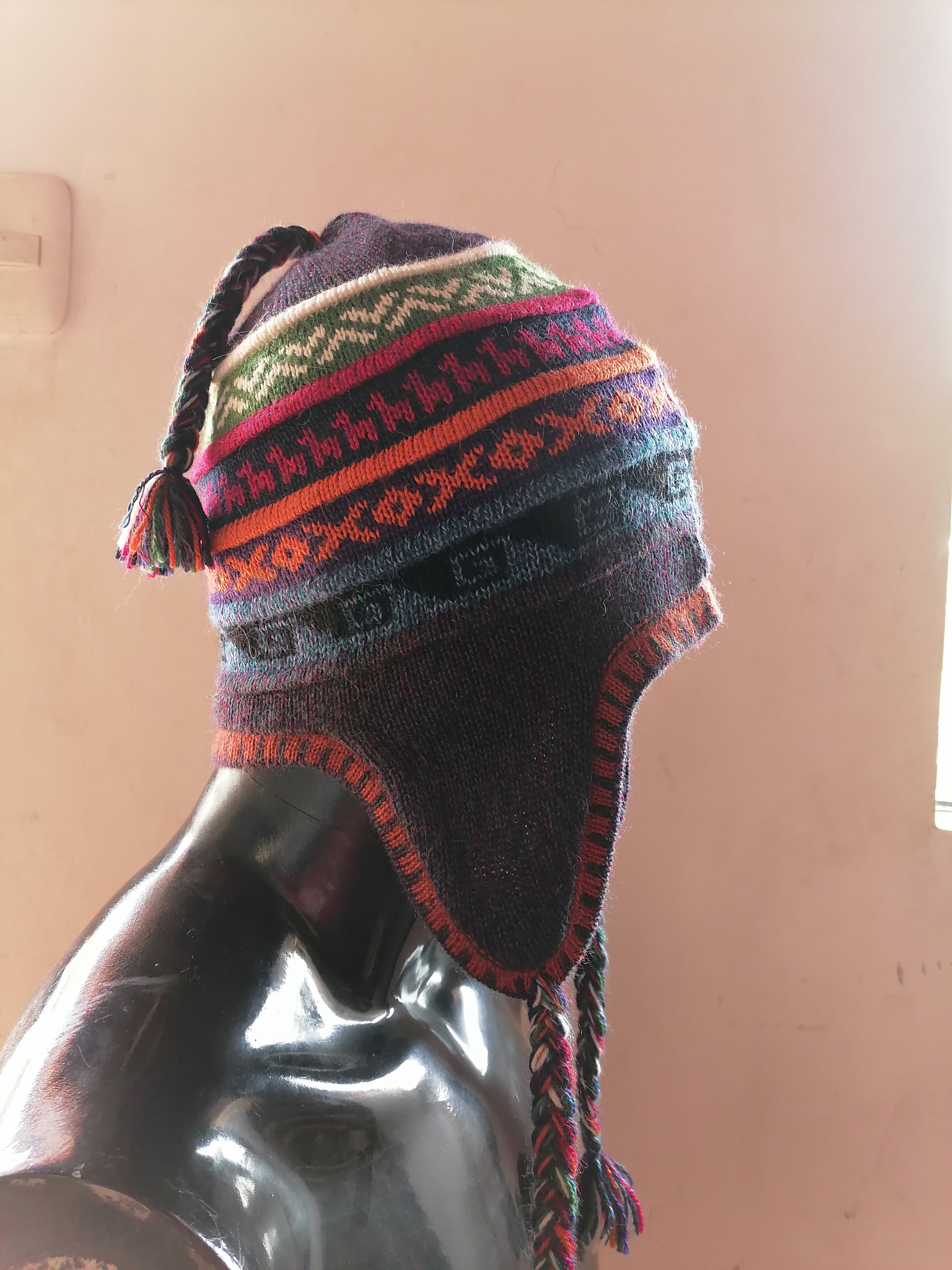 Unisex Knitted Wool Chullo for Warm Winter in Cusco