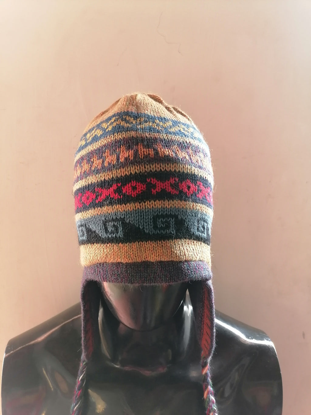 Unisex Knitted Wool Chullo for Warm Winter in Cusco