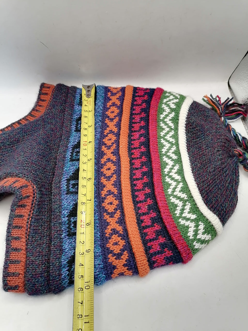 Unisex Knitted Wool Chullo for Warm Winter in Cusco