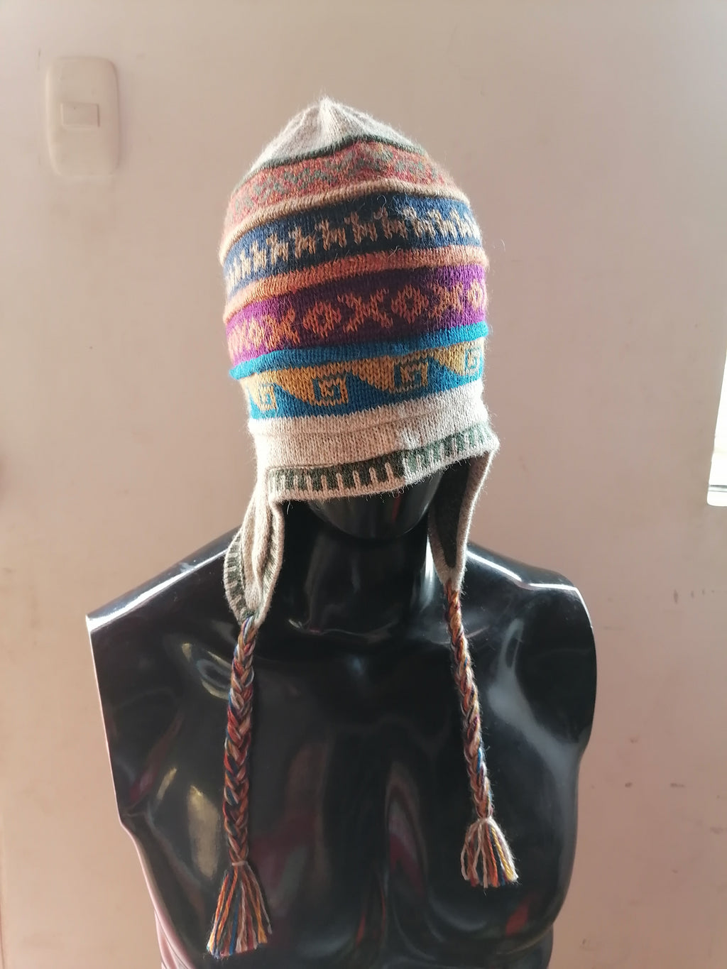 Unisex Knitted Wool Chullo Reversible Andean Hat for Winter