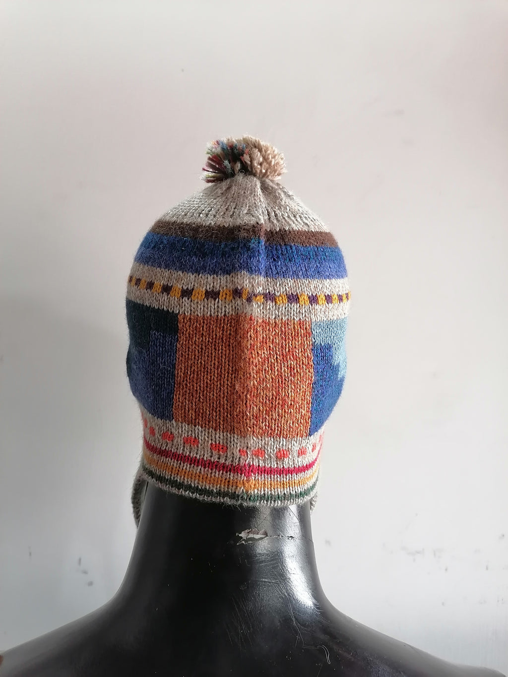 Unisex Knitted Wool Chullo for Warm Winter Cusco