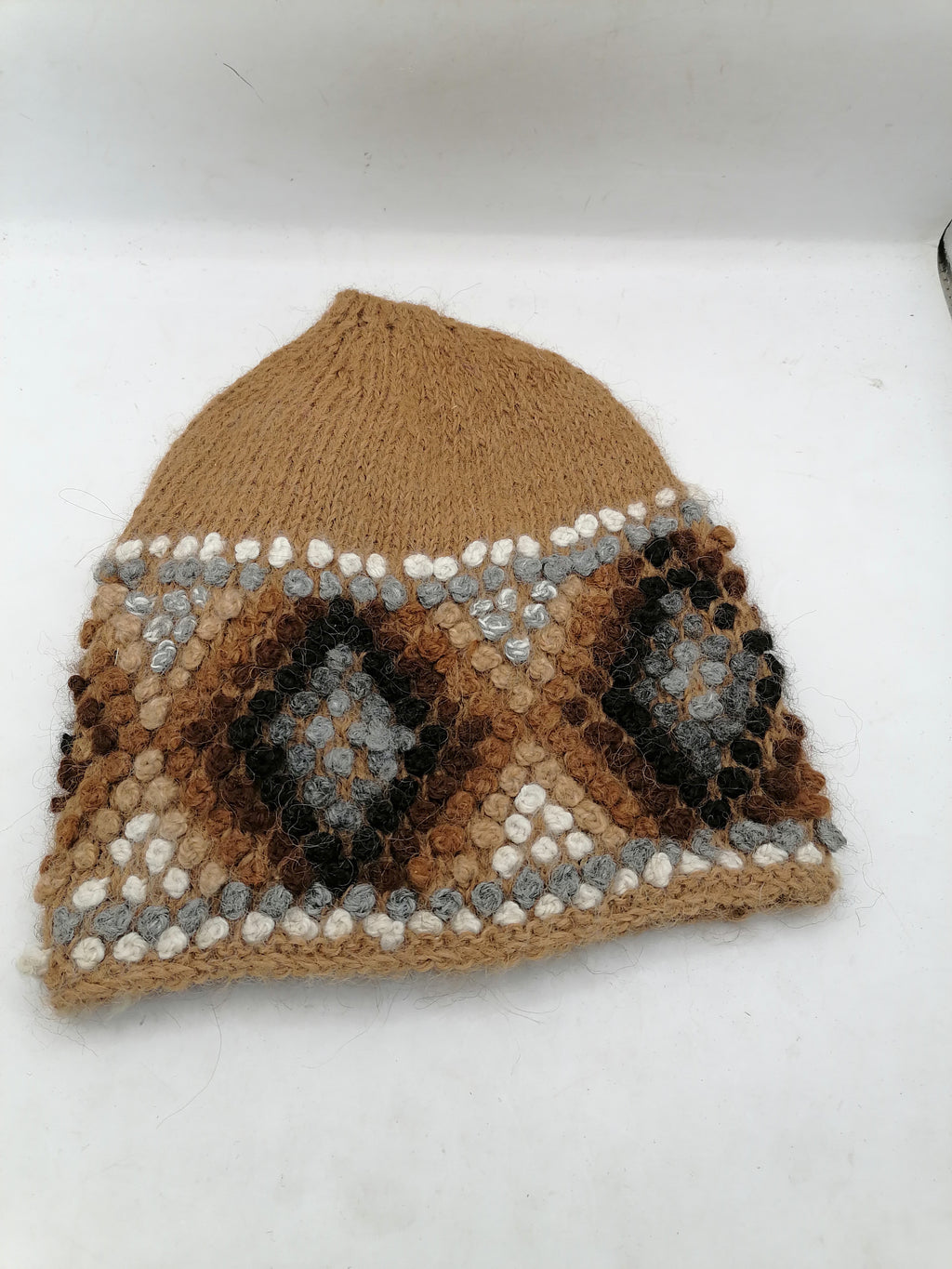 Unisex Hand-Knitted Alpaca Wool Chullo for Winter Warmth