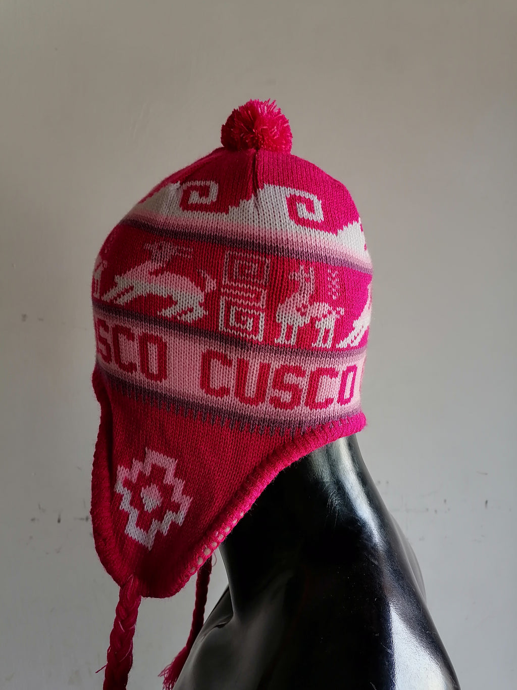 Unisex Knitted Wool Chullo for Warm Winter in Cusco