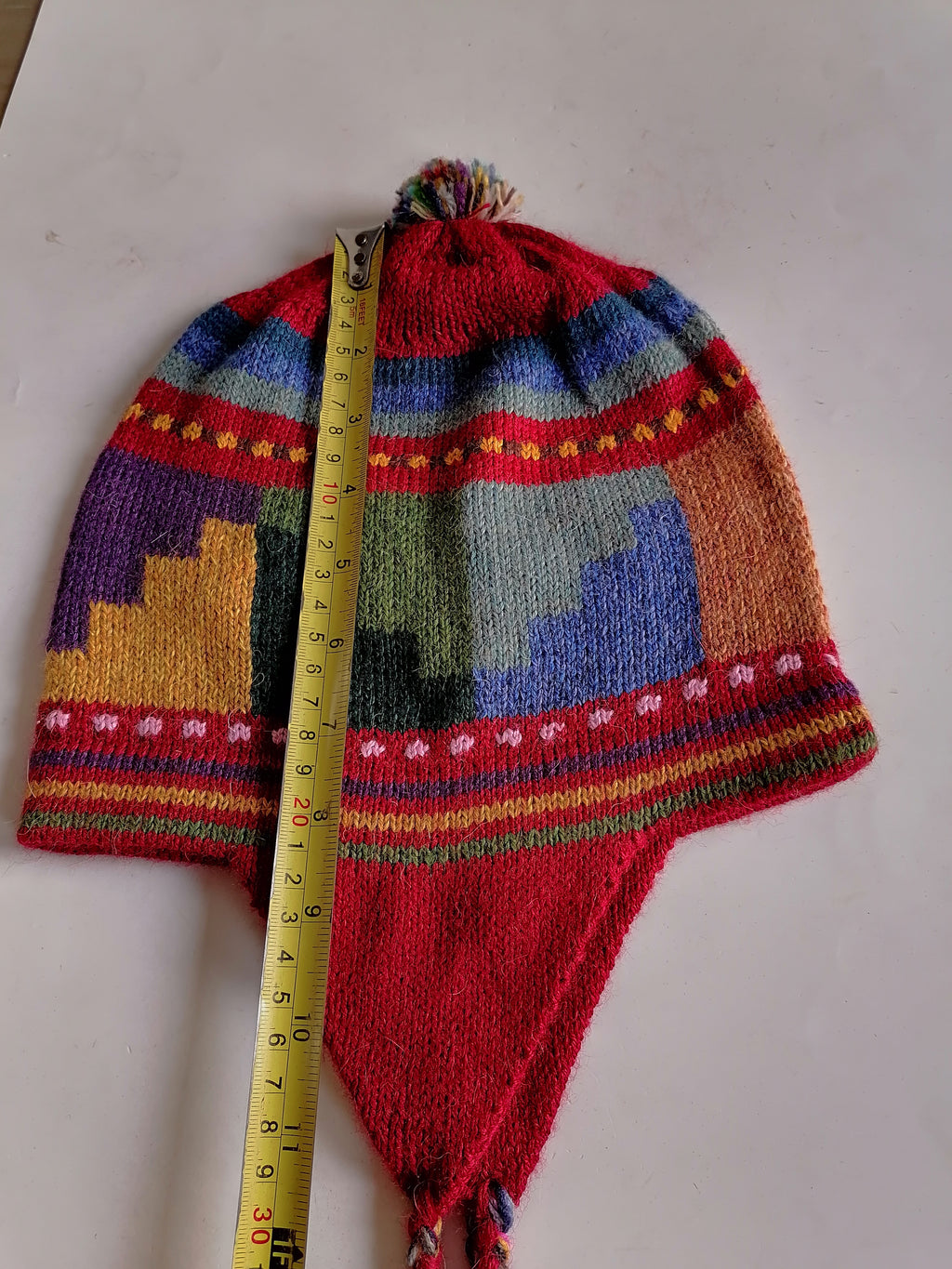 Unisex Knitted Alpaca Wool Chullo for Warm Winter in Cusco