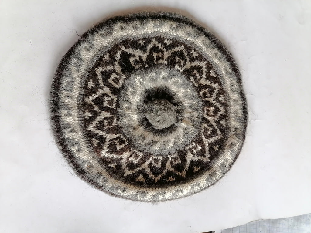 Unisex Wool Knit Beret for Warm Winter in Cusco