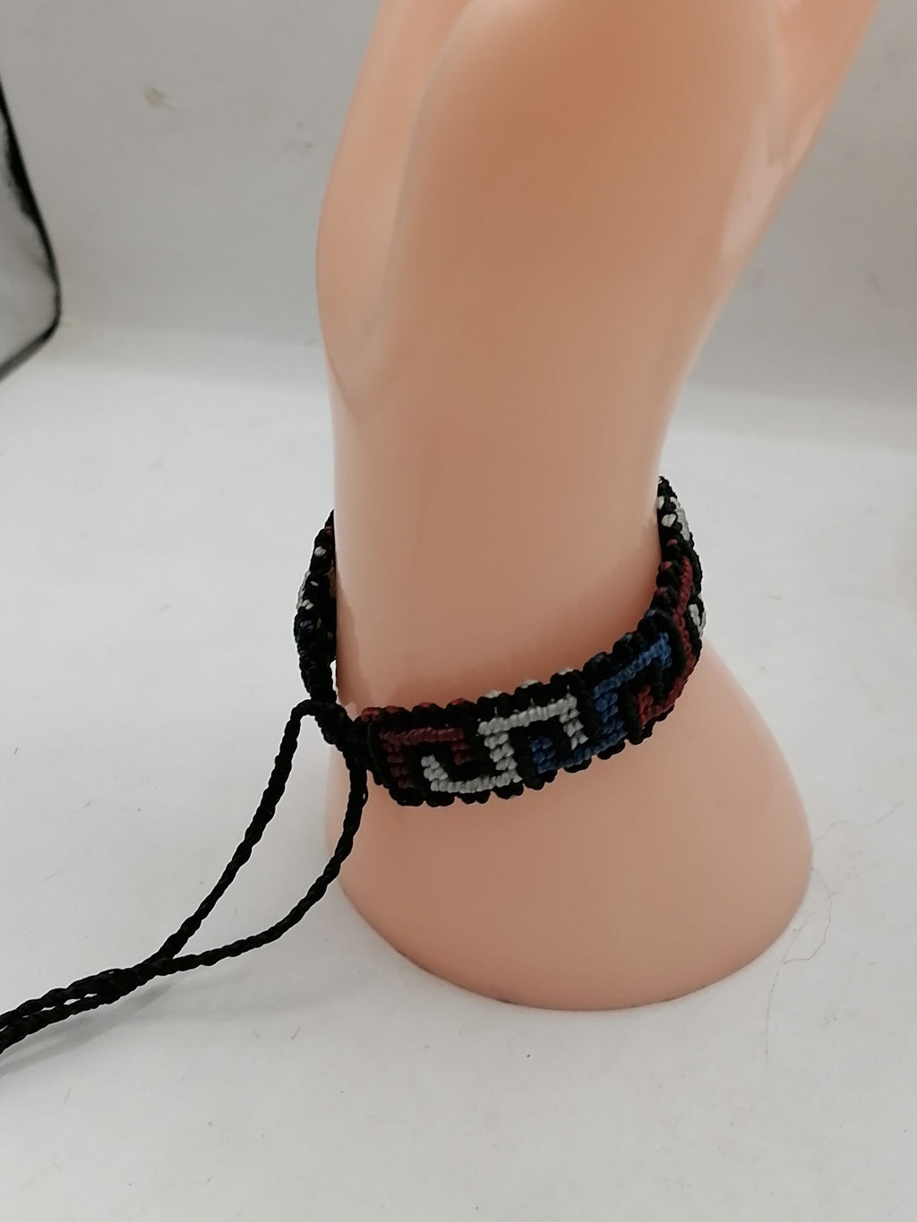 Unisex Macrame Bracelet, Andean Labyrinth Design, Peruvian Handicraft from Cusco
