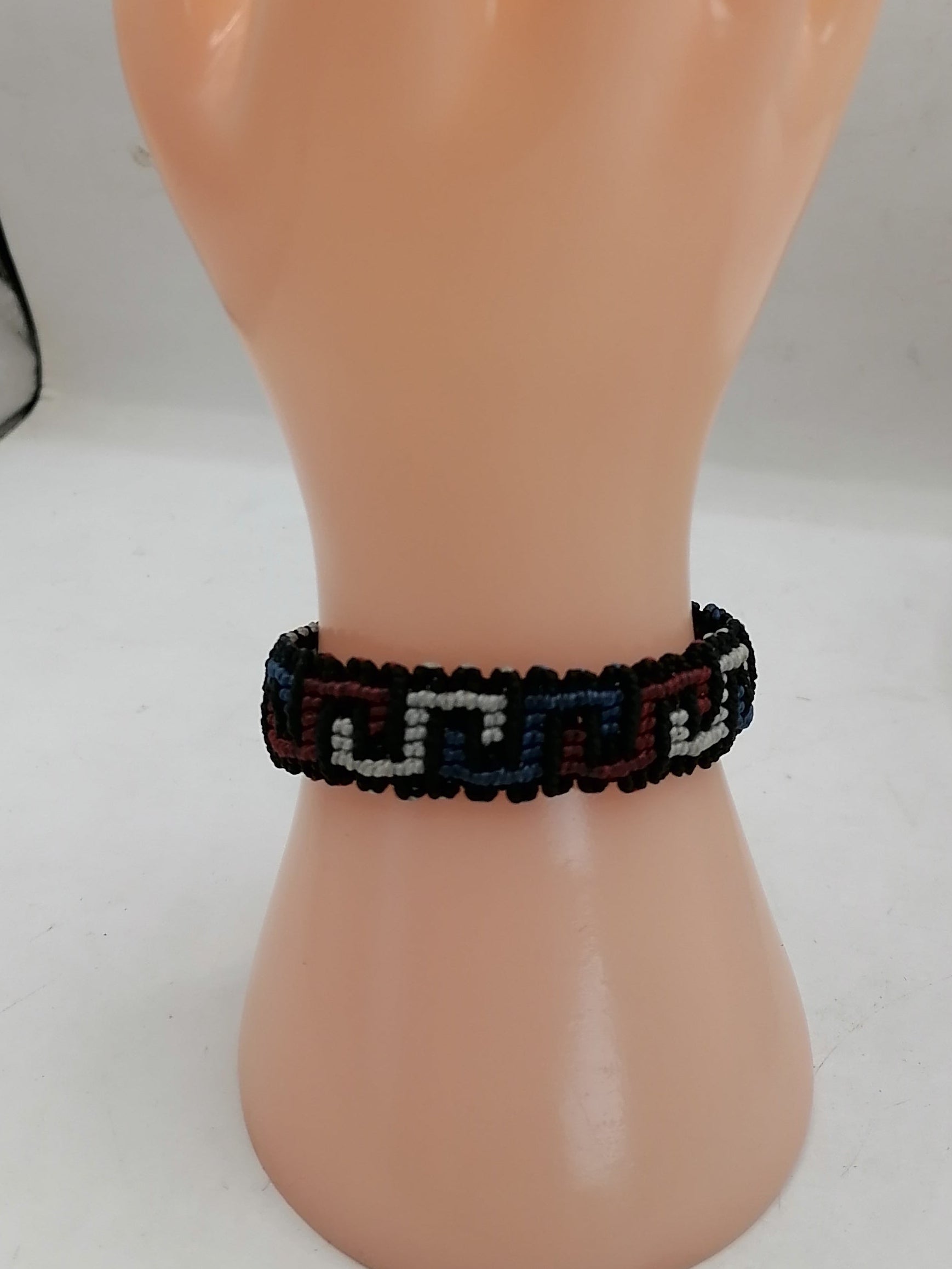 Unisex Macrame Bracelet, Andean Labyrinth Design, Peruvian Handicraft from Cusco
