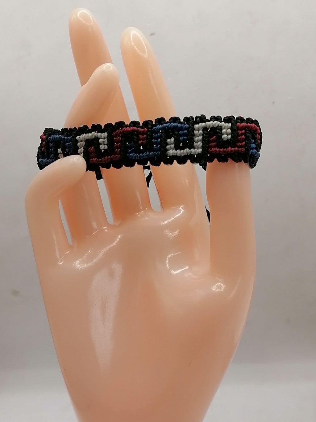 Unisex Macrame Bracelet, Andean Labyrinth Design, Peruvian Handicraft from Cusco