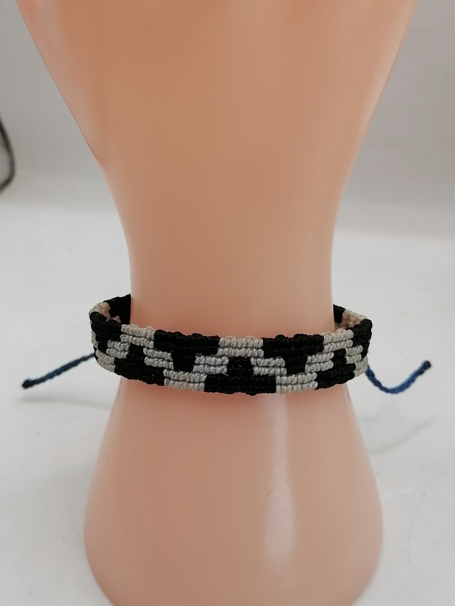 Unisex Handmade Bracelet, Peruvian Craftsmanship, Cusco