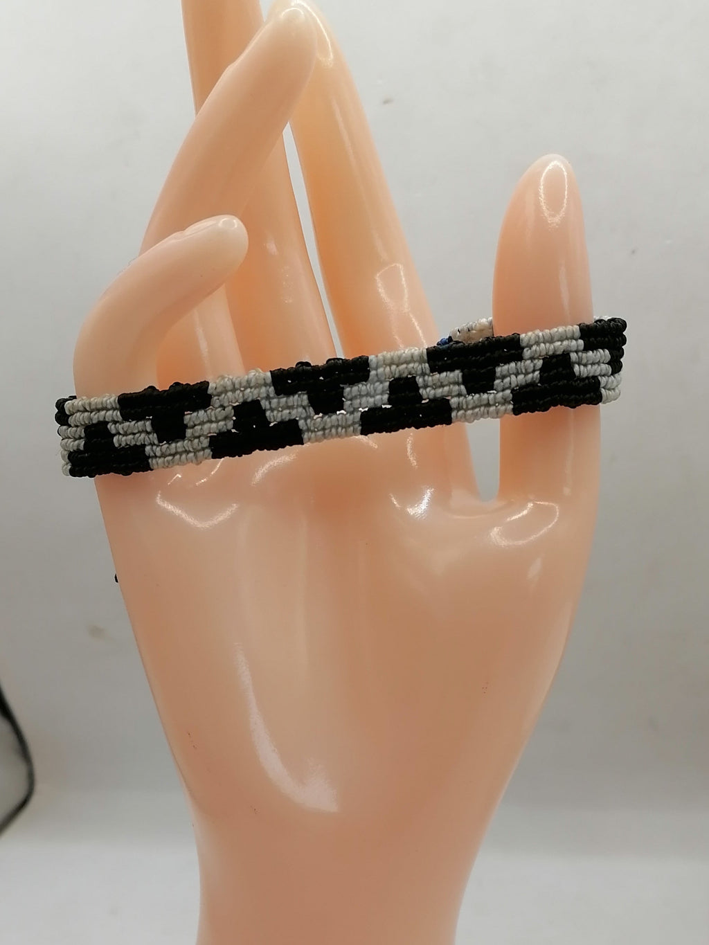 Unisex Handmade Bracelet, Peruvian Craftsmanship, Cusco
