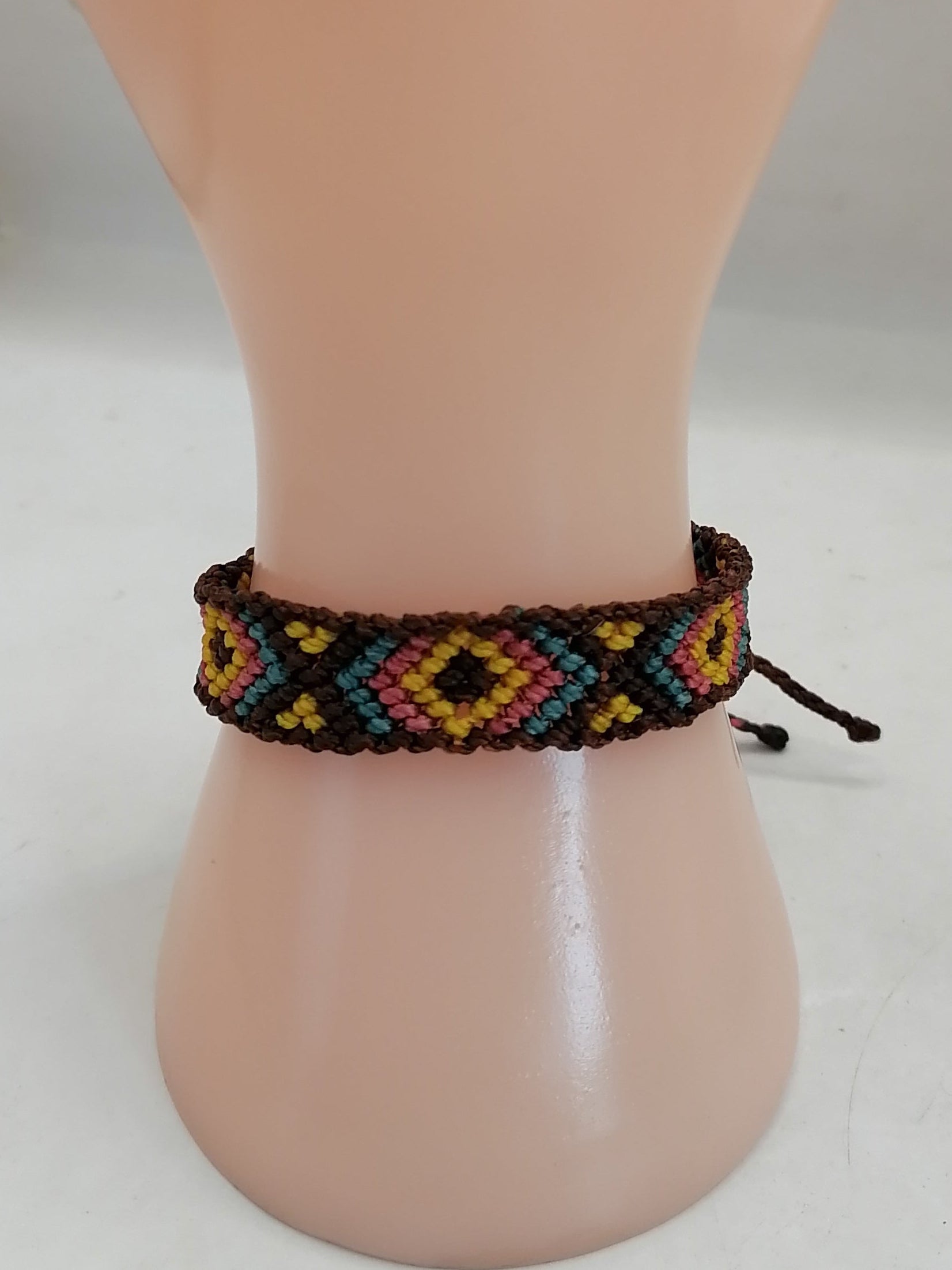 Unisex Woven Macrame Thread Bracelet with Geometric Shapes