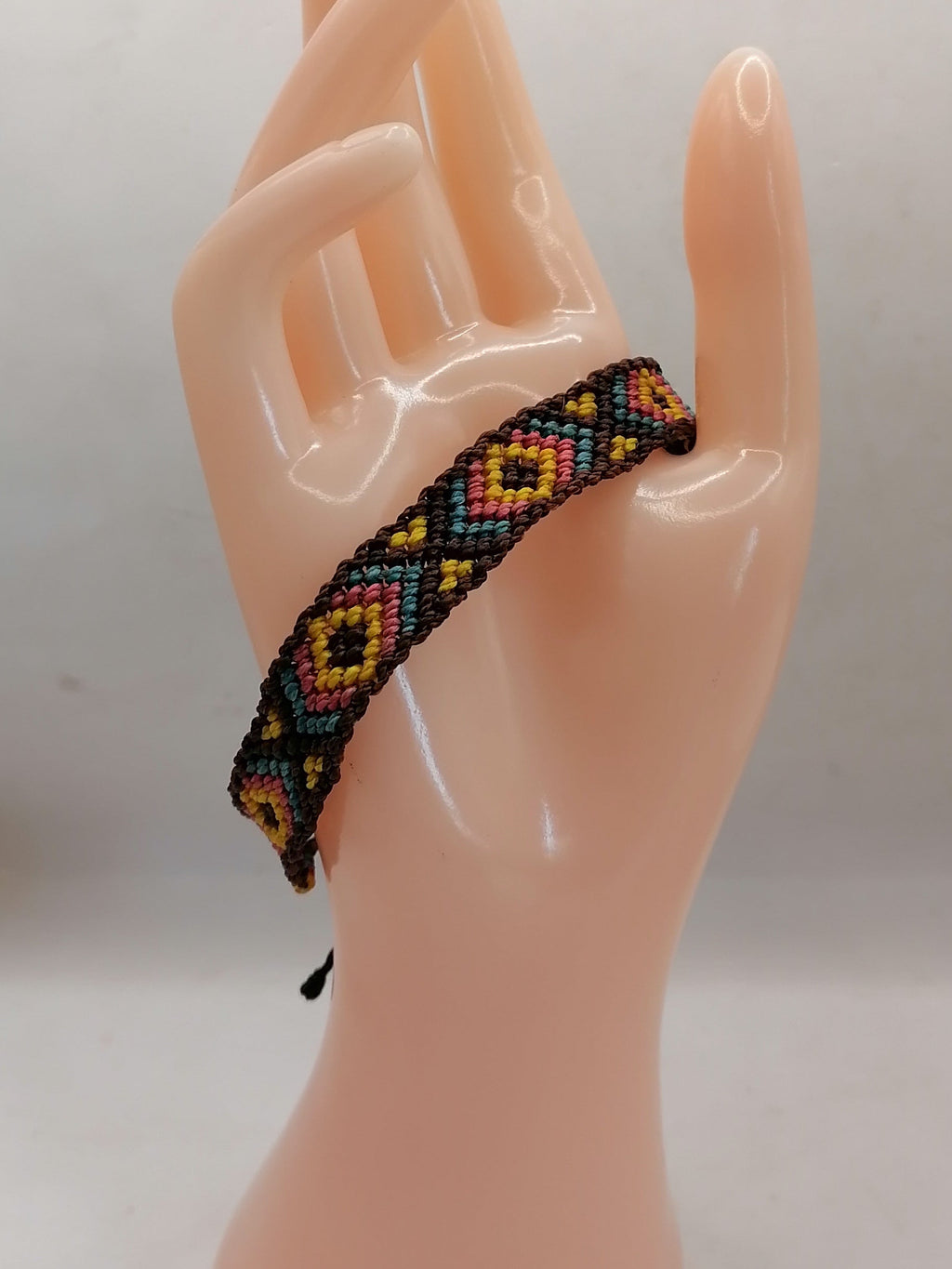 Unisex Woven Macrame Thread Bracelet with Geometric Shapes