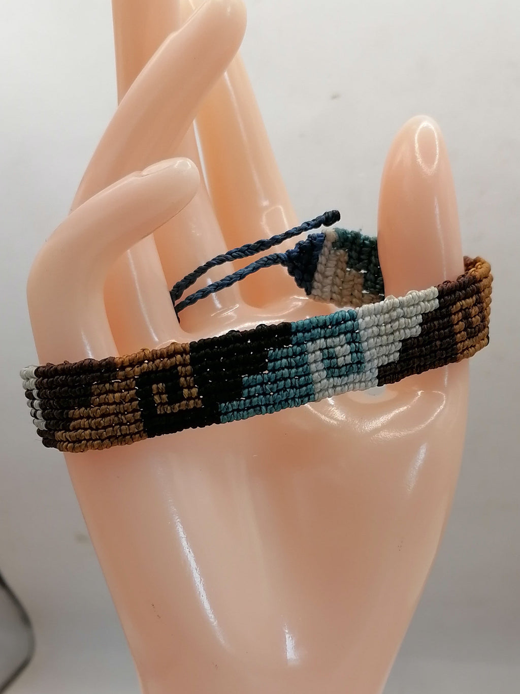 Women's Woven Macrame Bracelet with Labyrinth Designs - Peruvian Handicraft