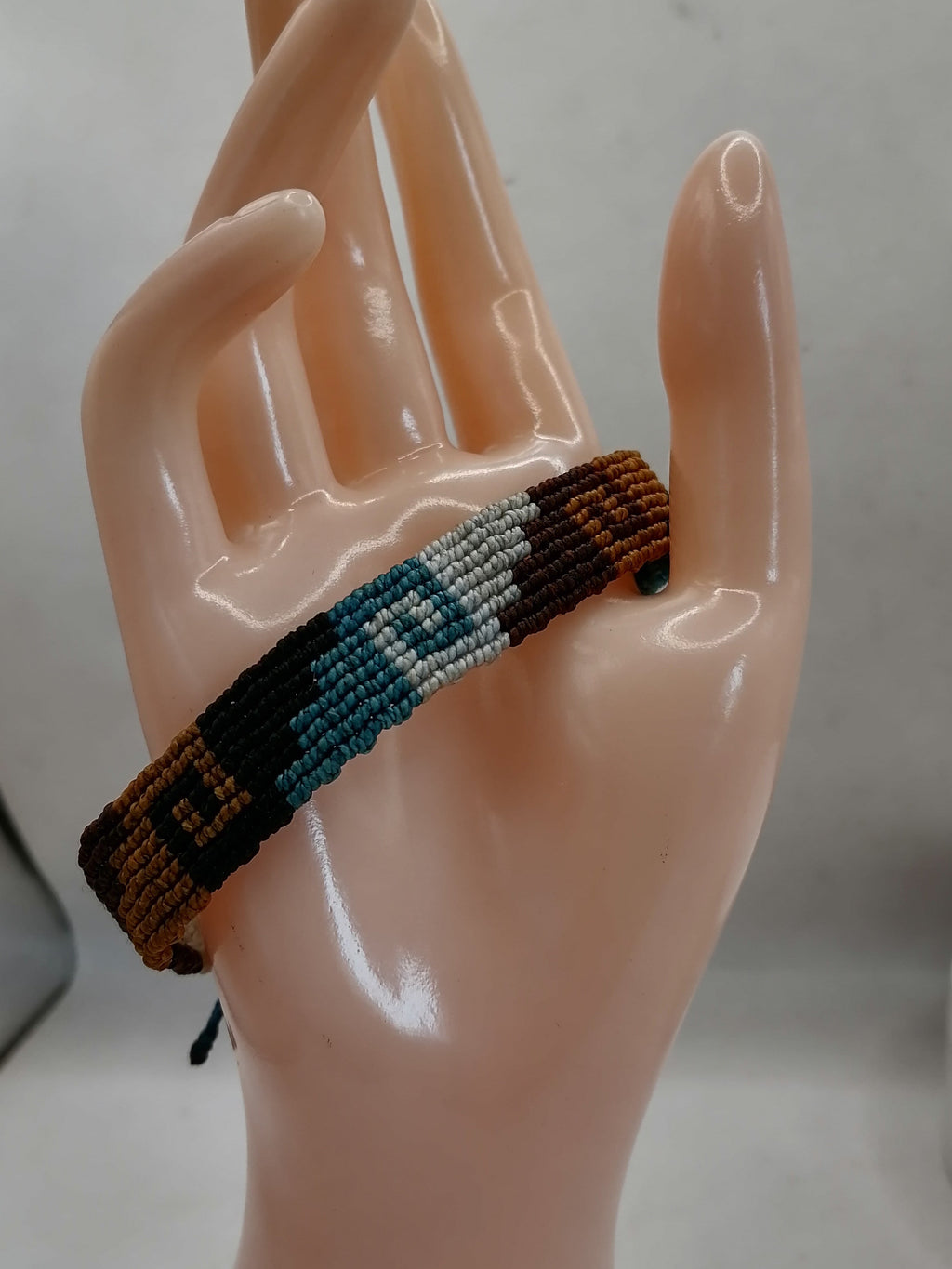 Women's Woven Macrame Bracelet with Labyrinth Designs - Peruvian Handicraft