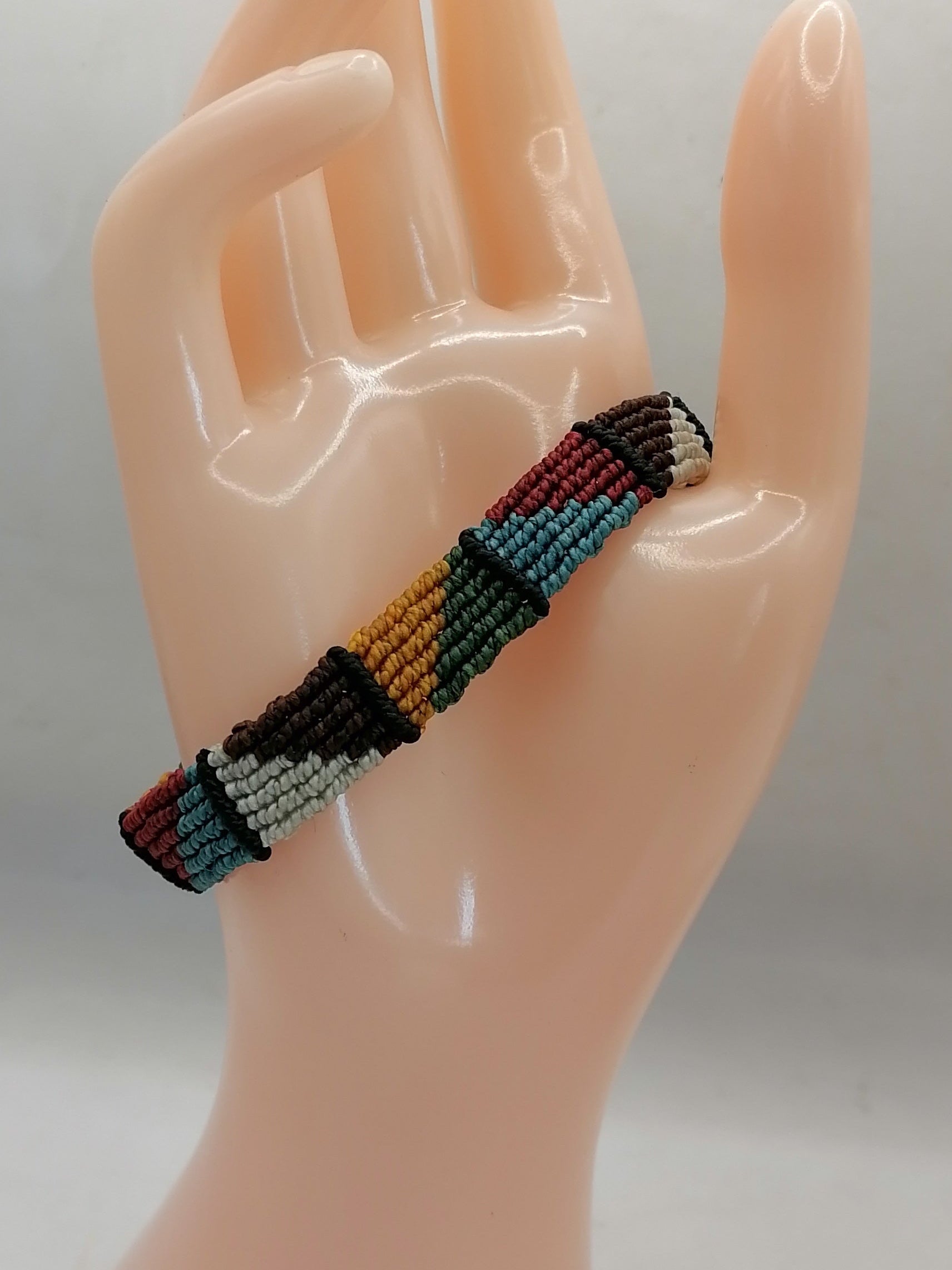 Unisex Bracelet with Labyrinth Designs, Peruvian Handicraft from Cusco