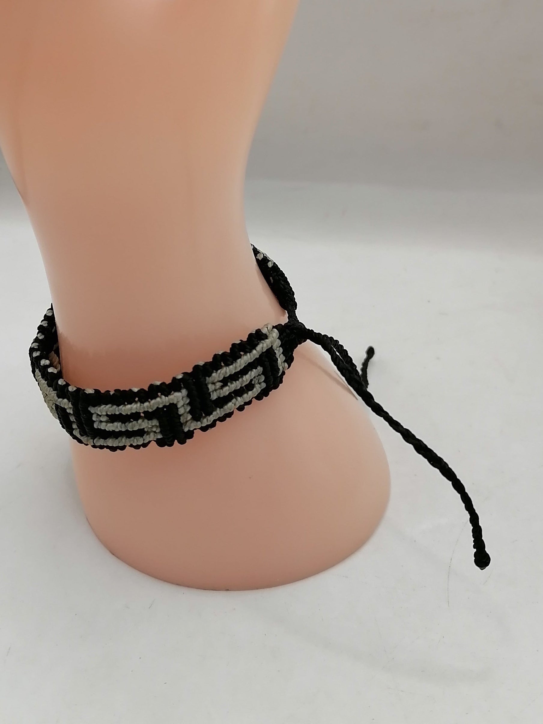 Women's Woven Macrame Thread Bracelet, Peruvian Handicraft, Cusco