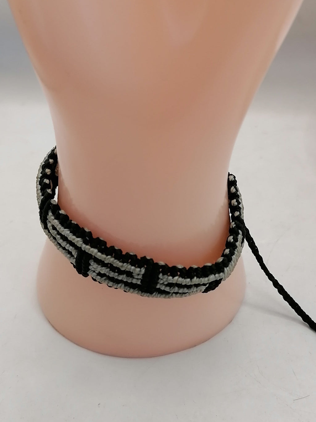 Women's Woven Macrame Thread Bracelet, Peruvian Handicraft, Cusco