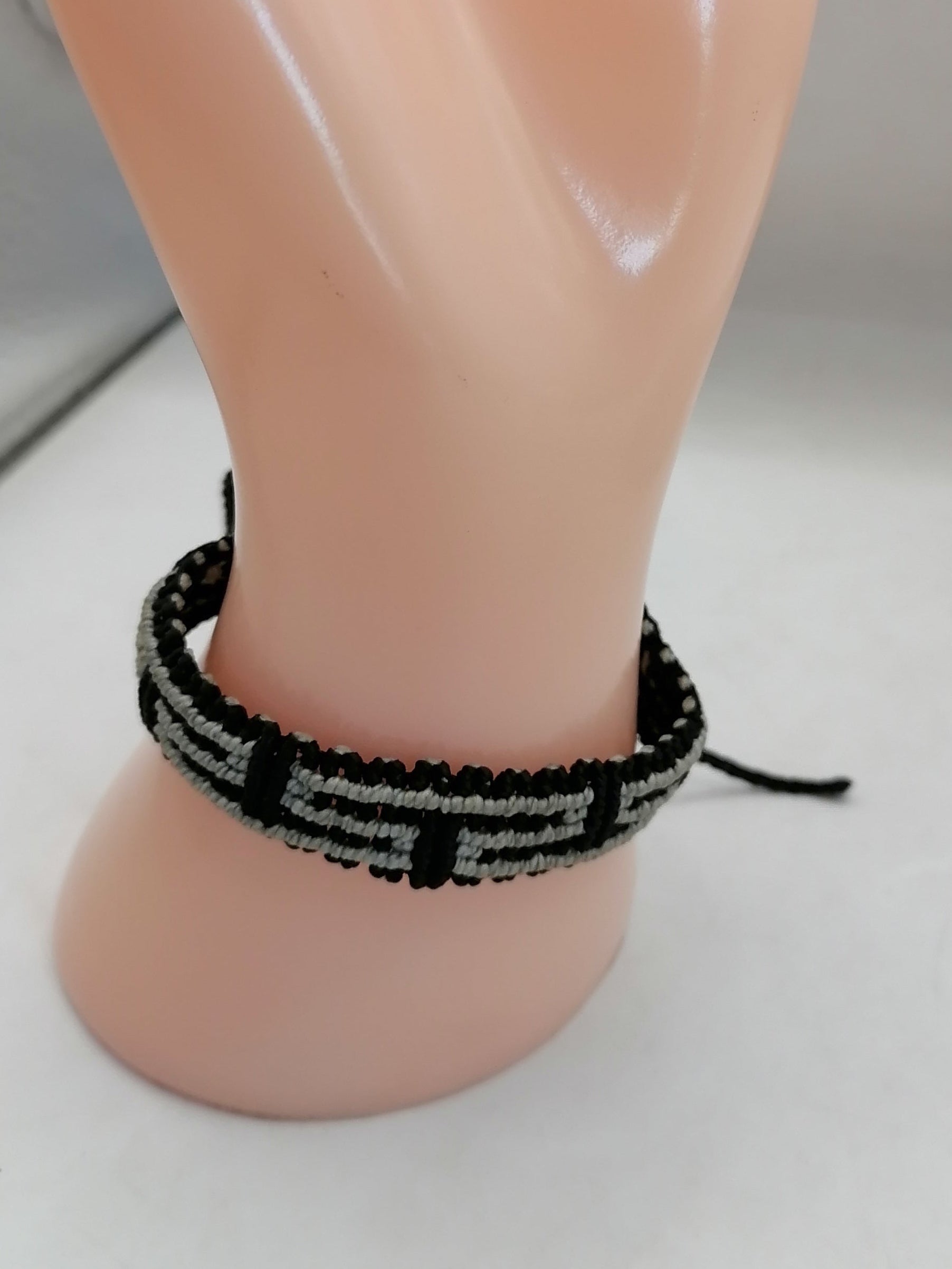 Women's Woven Macrame Thread Bracelet, Peruvian Handicraft, Cusco