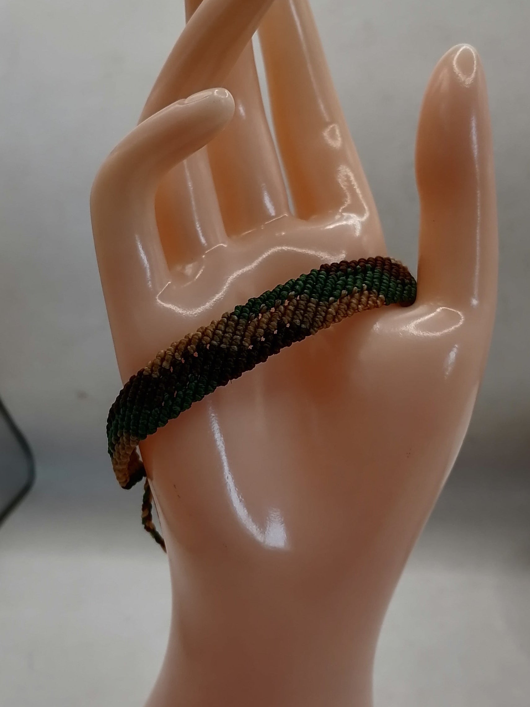 Women's Woven Macrame Thread Bracelet, Peruvian Handicraft, Cusco
