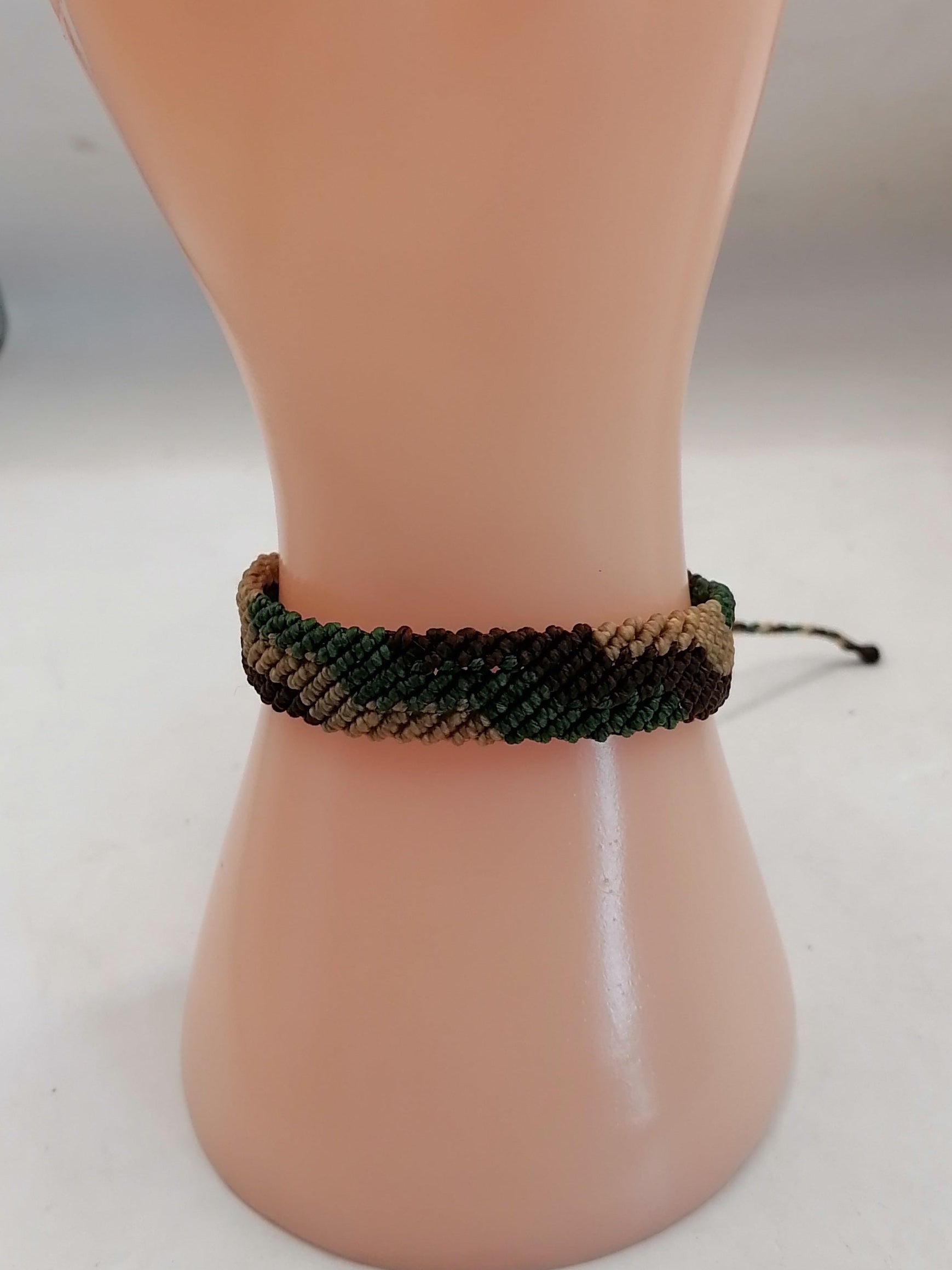 Women's Woven Macrame Thread Bracelet, Peruvian Handicraft, Cusco