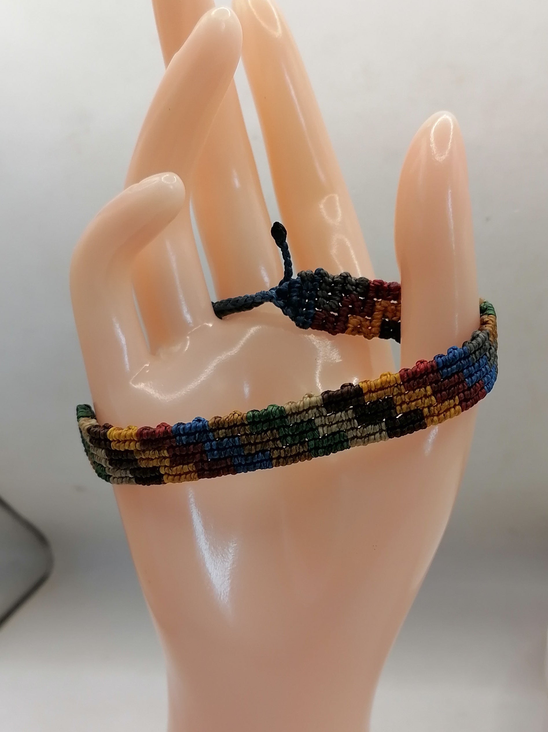 Unisex Bracelet Woven Macrame Thread Geometric DesignS