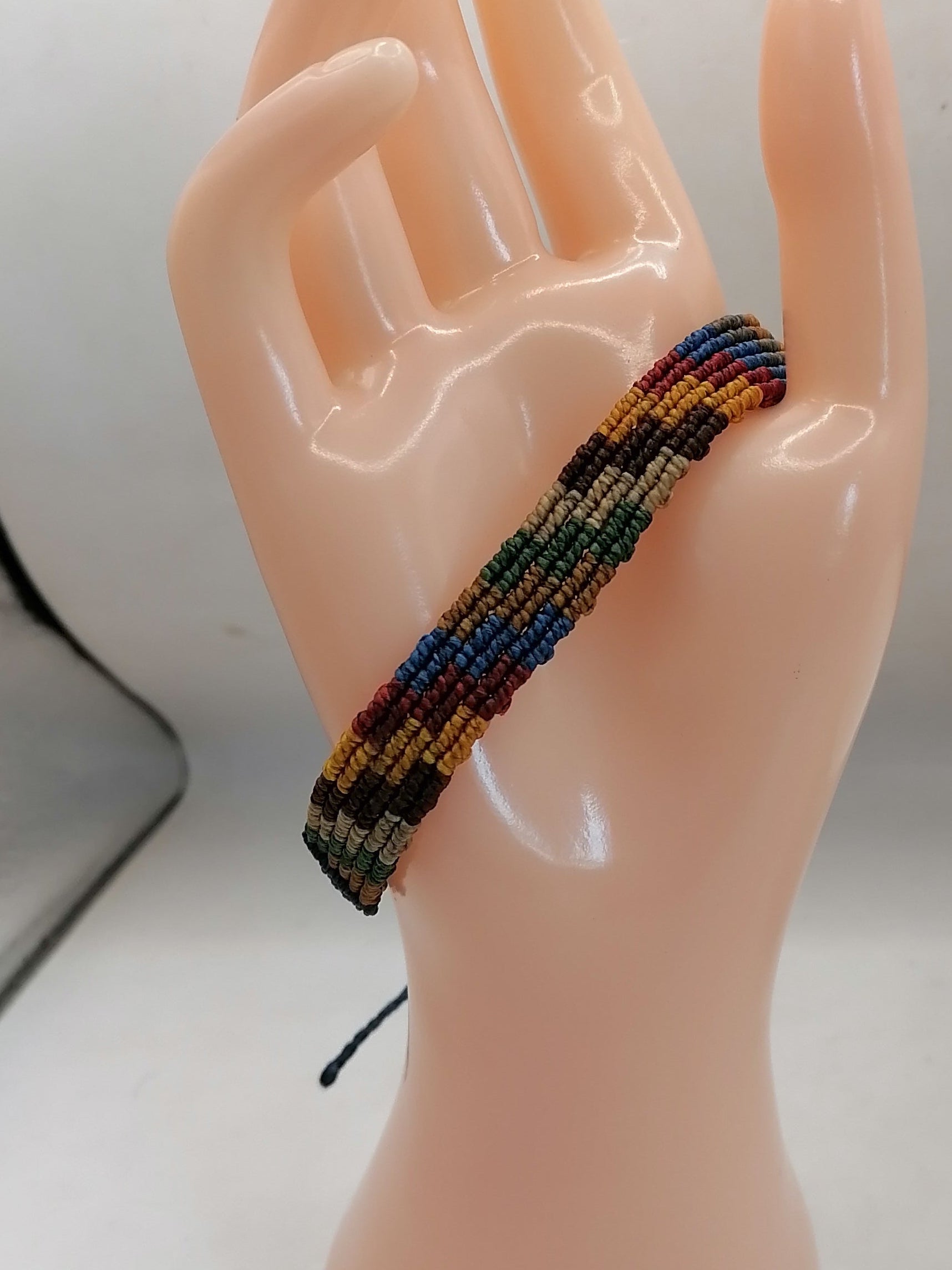 Unisex Bracelet Woven Macrame Thread Geometric DesignS