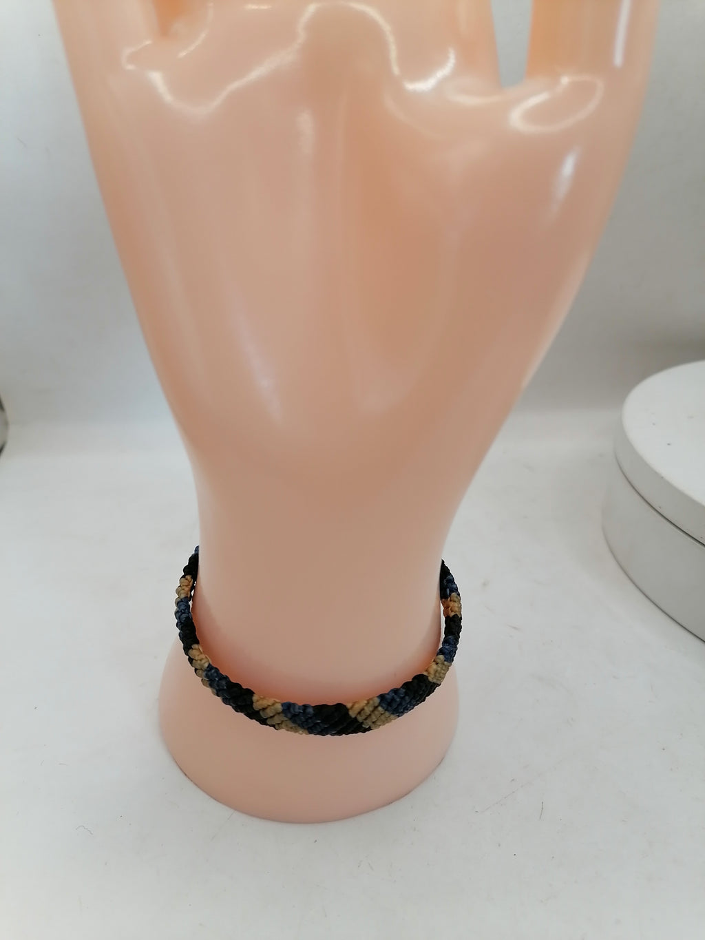 Unisex Woven Macrame Thread Bracelet with Geometric Shapes