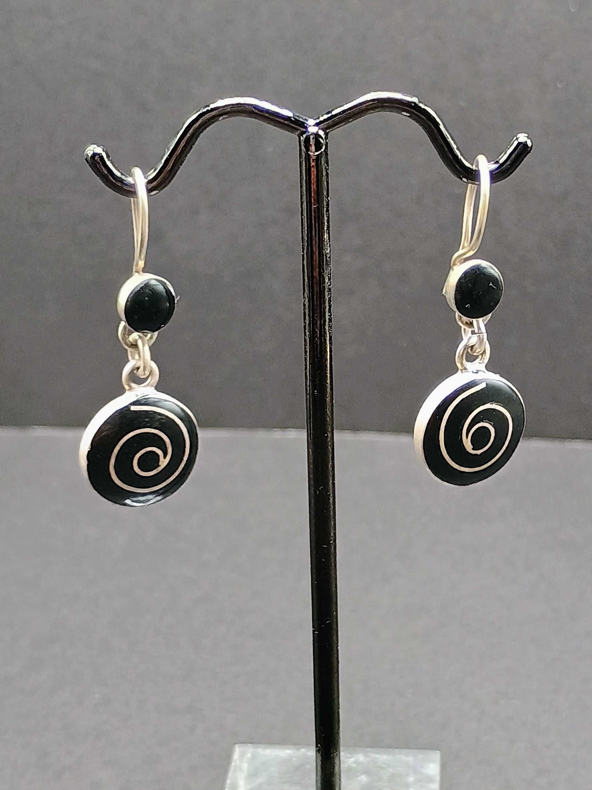 Women's Earrings in 950 Sterling Silver with Inlaid Stone, Inspired by the Inca Pachamama