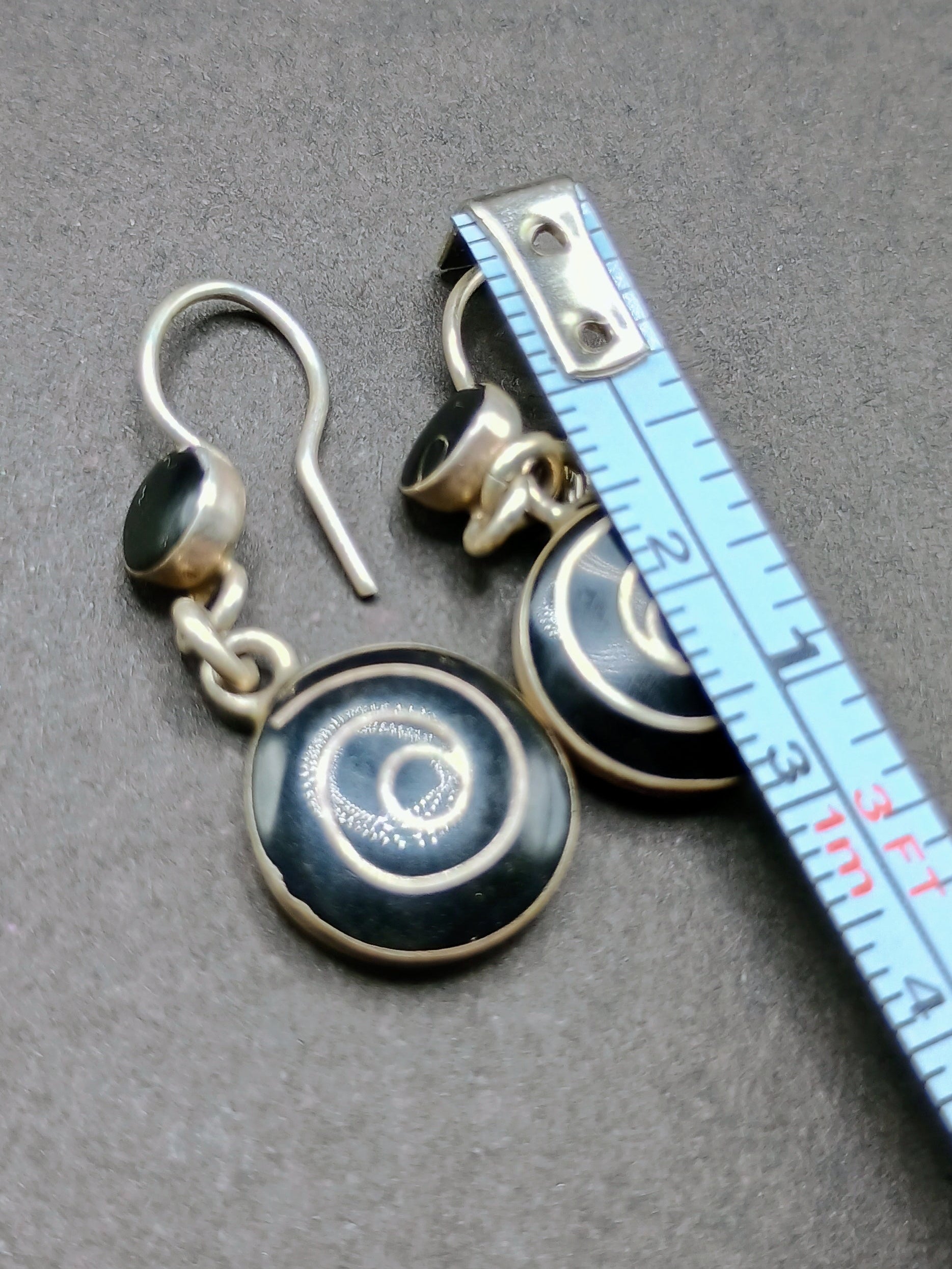 Women's Earrings in 950 Sterling Silver with Inlaid Stone, Inspired by the Inca Pachamama