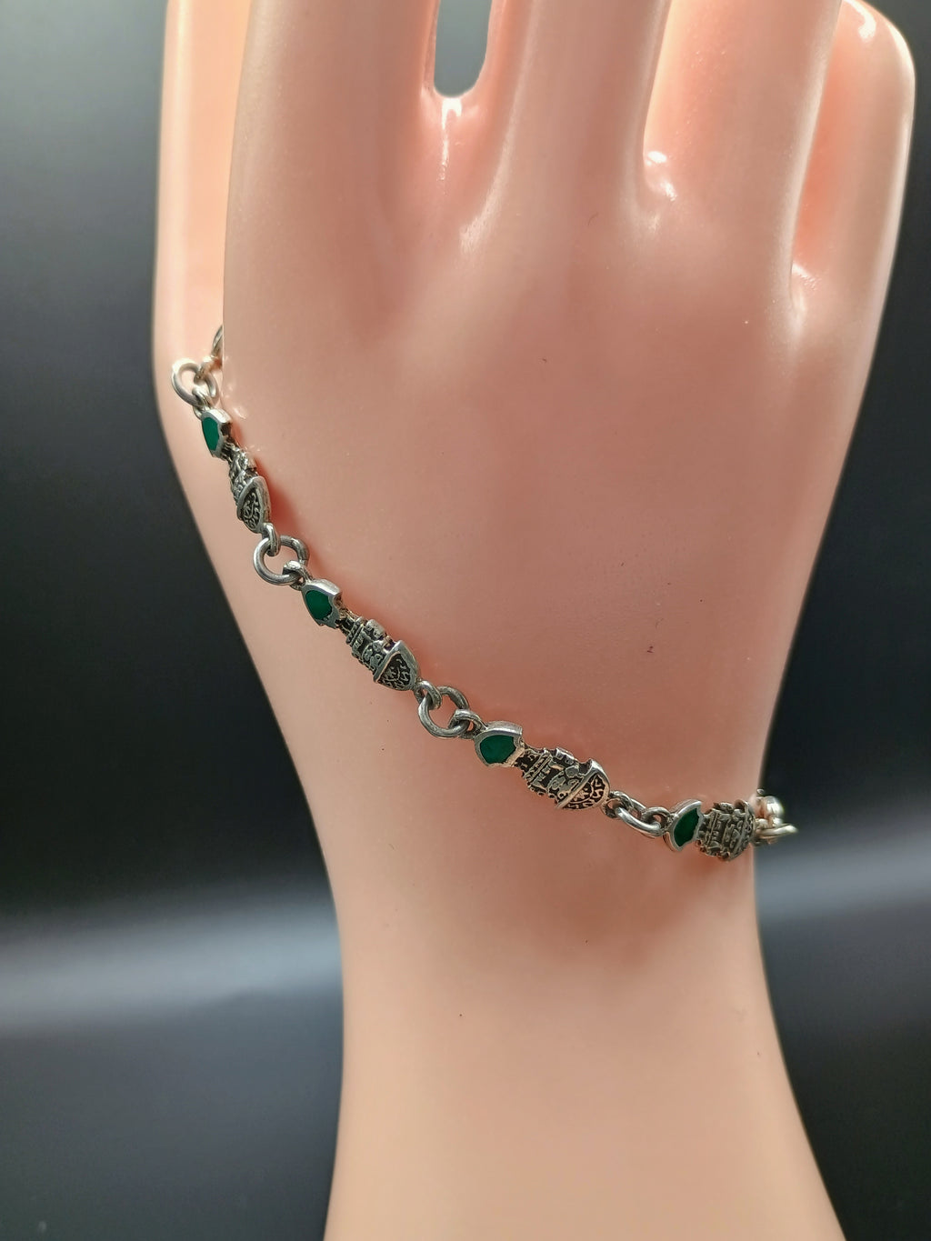 Unisex Handmade Bracelet in 950 Sterling Silver with Tumi Design and Inlaid Stone