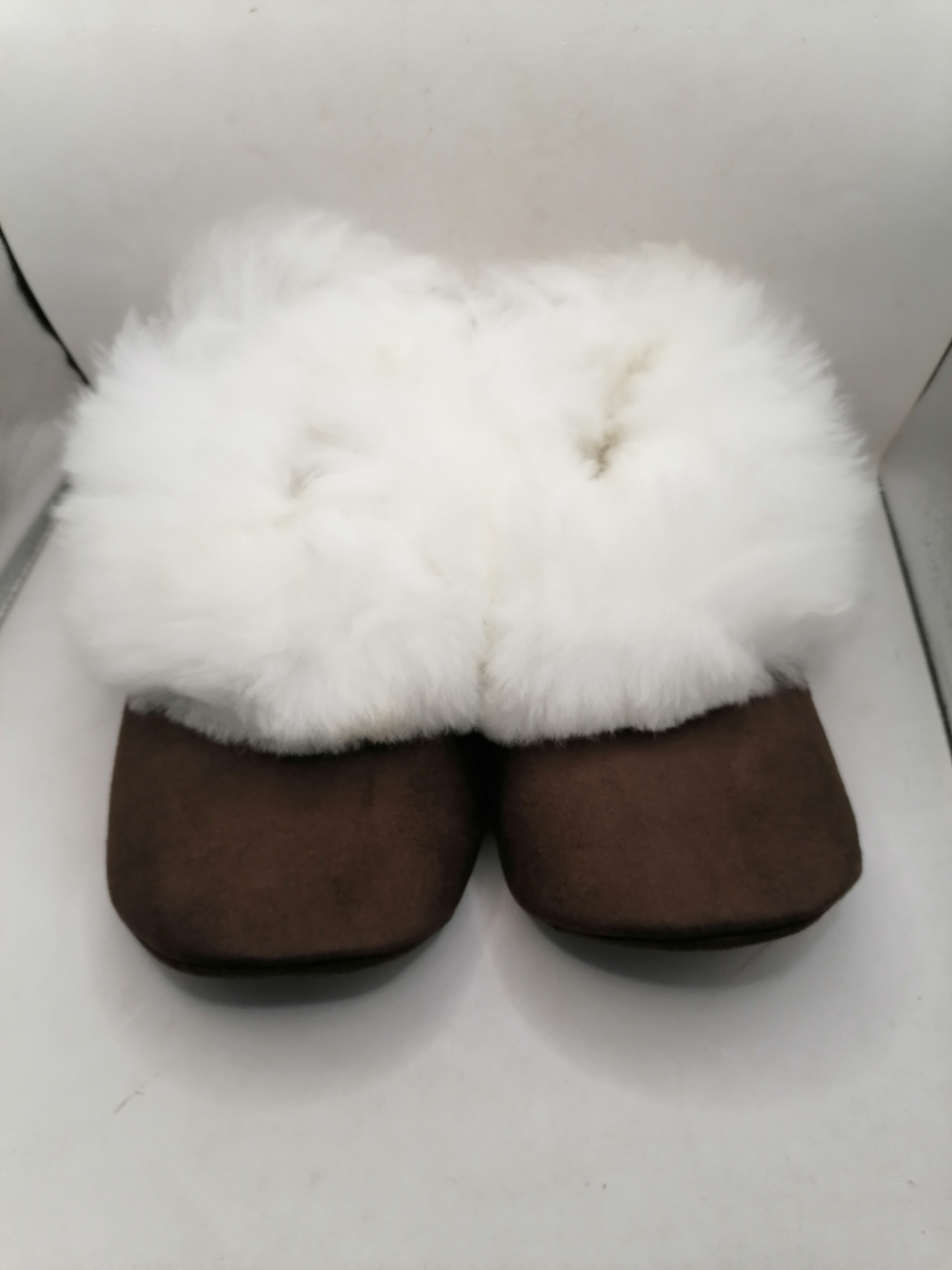 Unisex Handmade Alpaca Leather Slippers