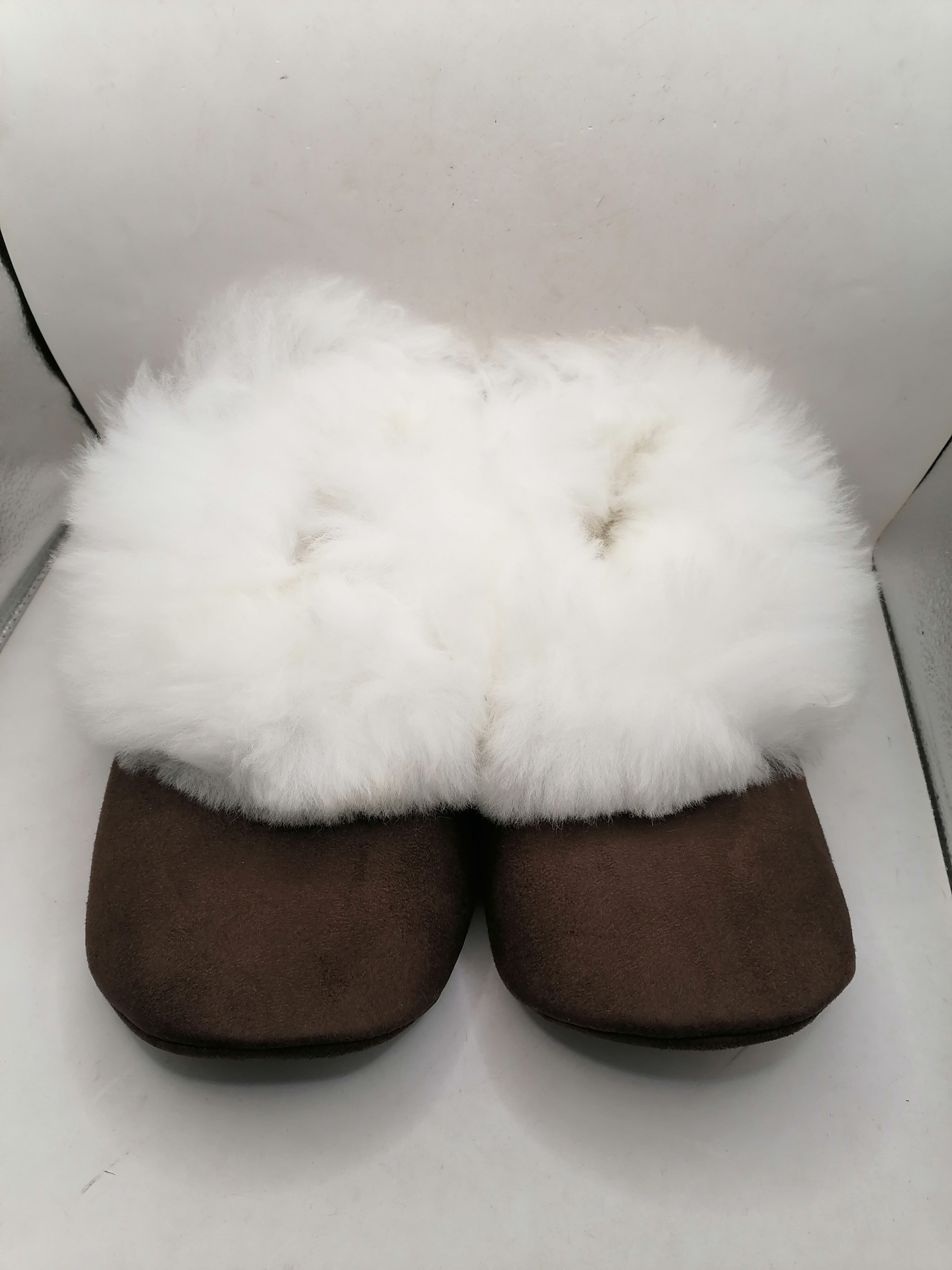Unisex Handmade Alpaca Leather Slippers