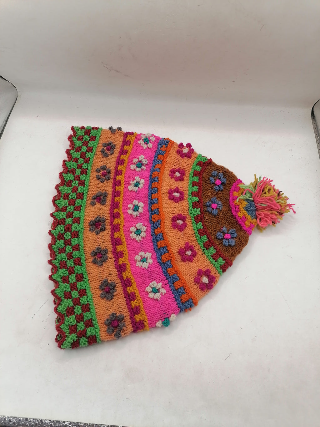 Unisex Knitted Wool Chullo for Warm Winter in Cusco