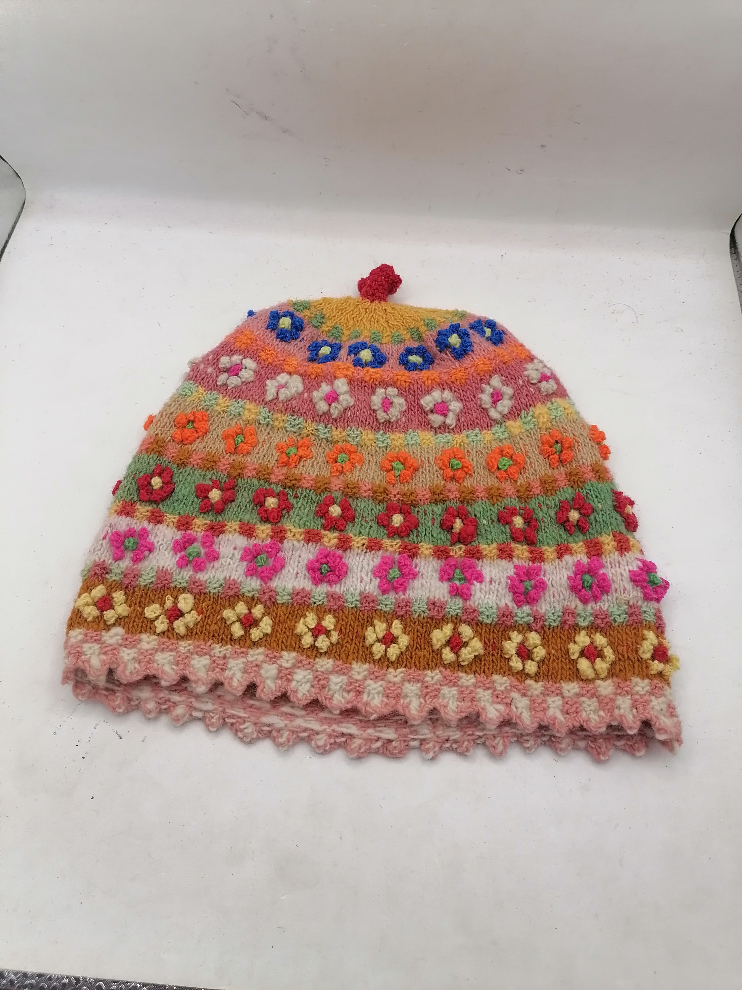 Unisex Knitted Wool Chullo for Warm Winter in Cusco