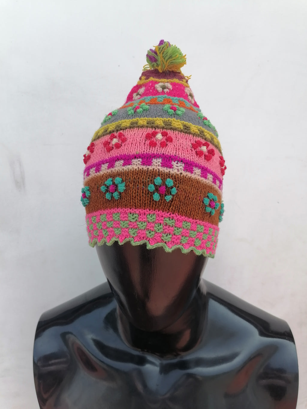 Unisex Knitted Wool Chullo for Warm Winter in Cusco
