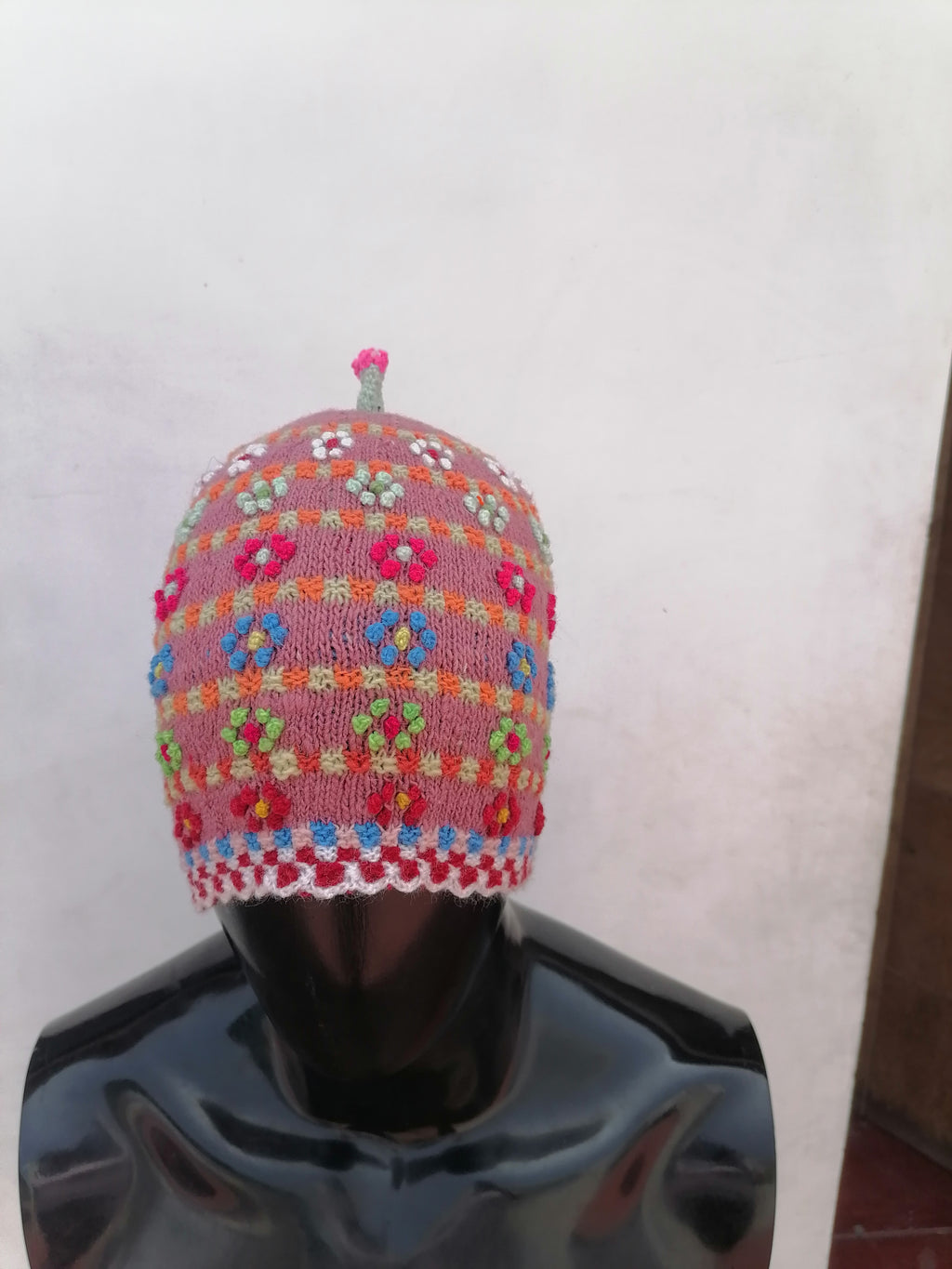 Unisex Knitted Wool Chullo for Warm Winter in Cusco