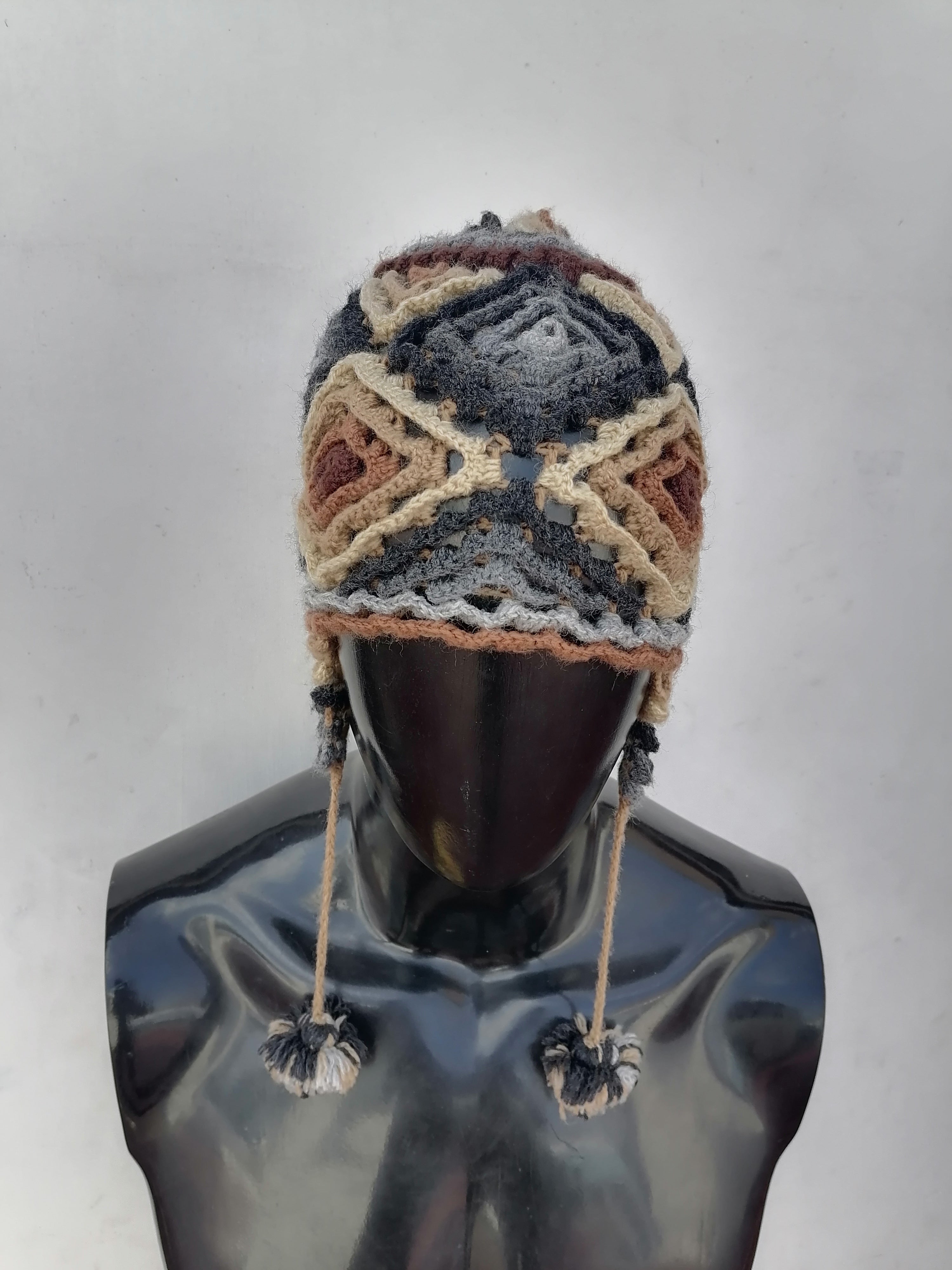 Unisex Knitted Wool Chullo for Winter Warm Peruvian Handicrafts from Cusco
