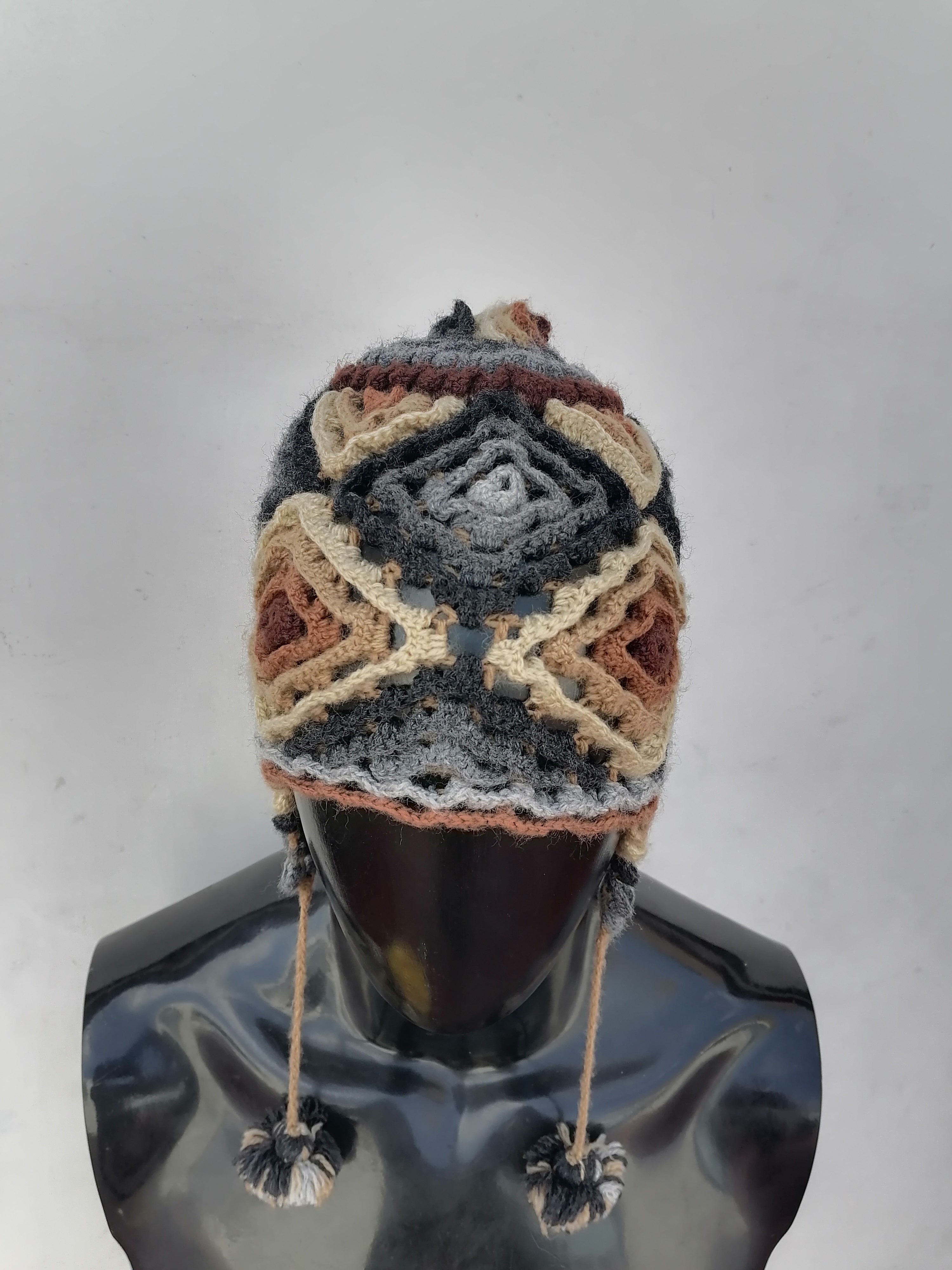 Unisex Knitted Wool Chullo for Winter Warm Peruvian Handicrafts from Cusco