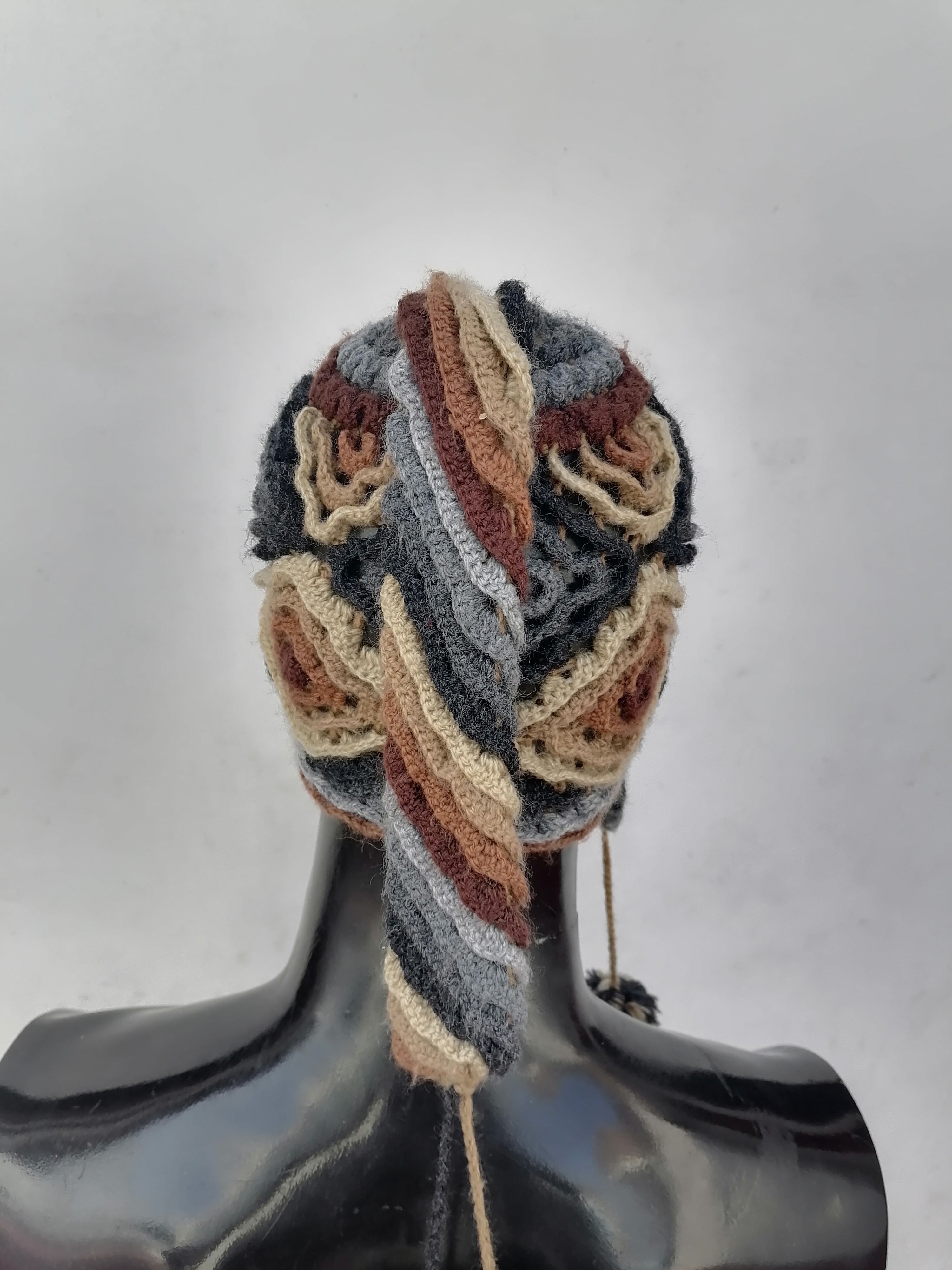 Unisex Knitted Wool Chullo for Winter Warm Peruvian Handicrafts from Cusco