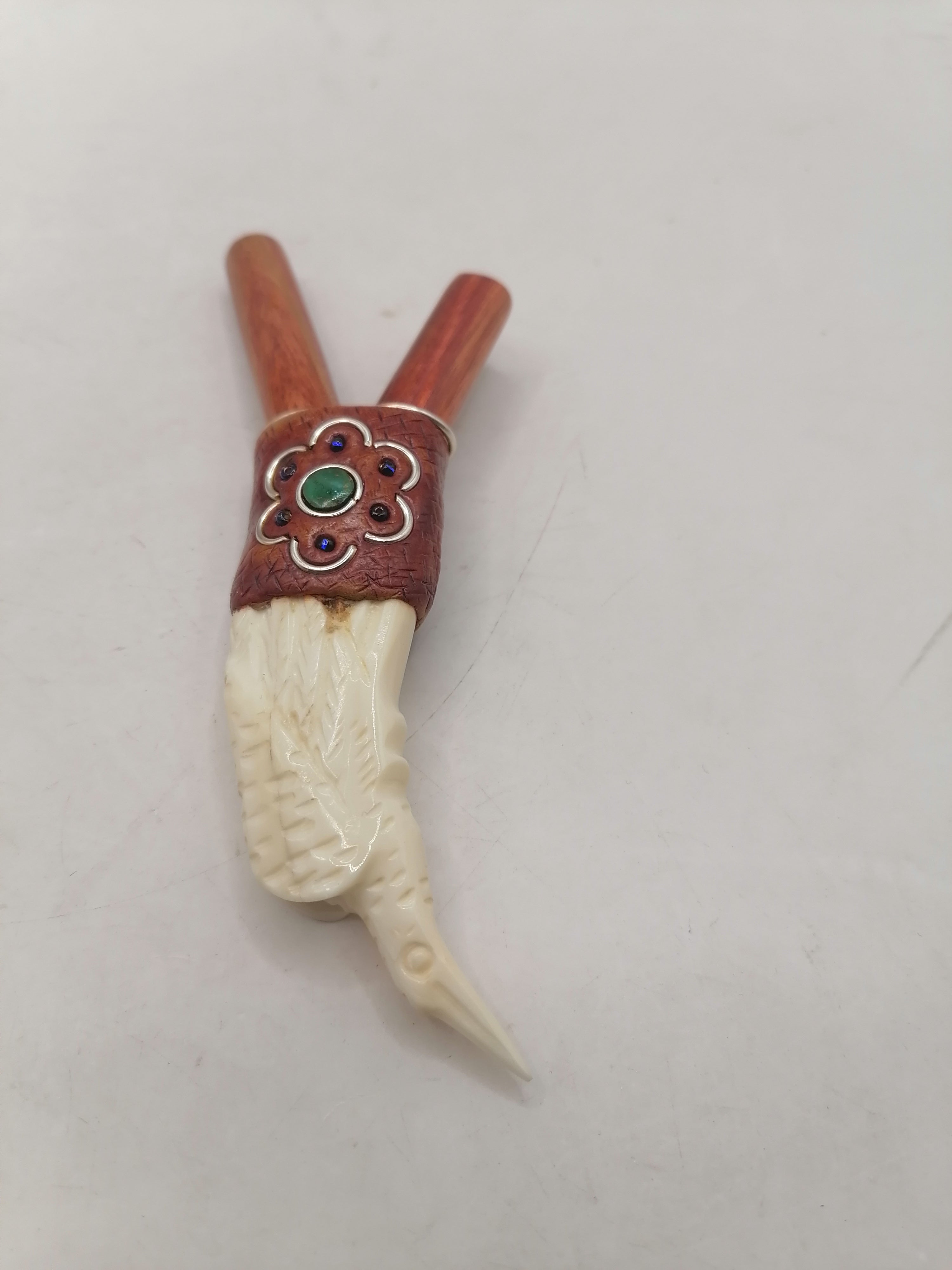 Kuripe Ceremonial Handcrafted Applicator Hummingbird Design