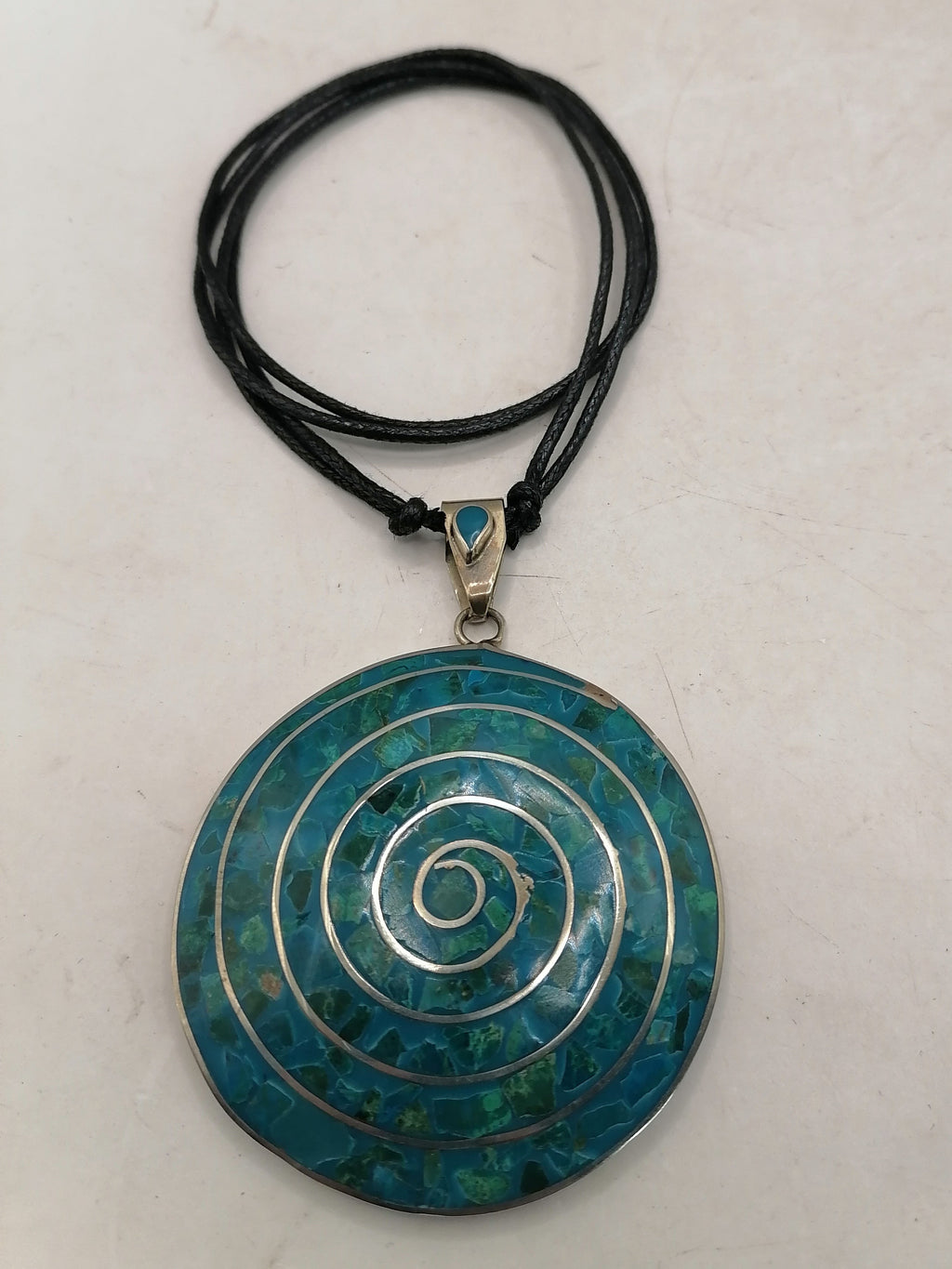 Unisex Handmade Alpaca Necklace with Inlaid Stone