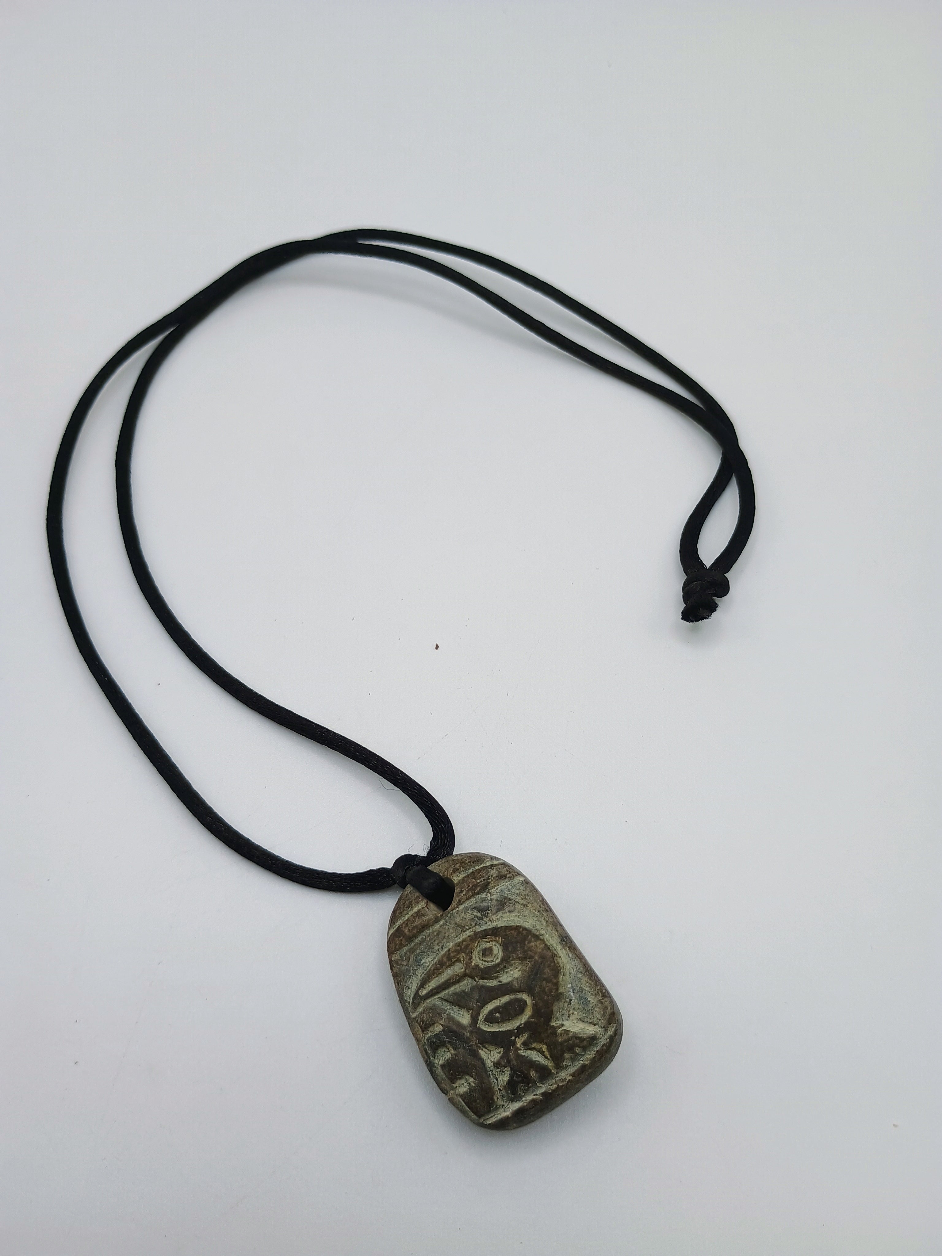 Unisex Adjustable Hand-Carved Stone Bird Pendant Necklace