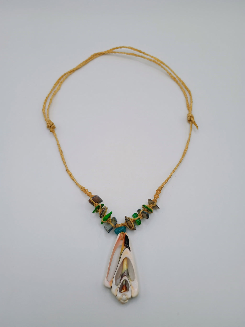 Handmade Mother-of-Pearl Necklace, Macrame Pendant, Peruvian Craftsmanship